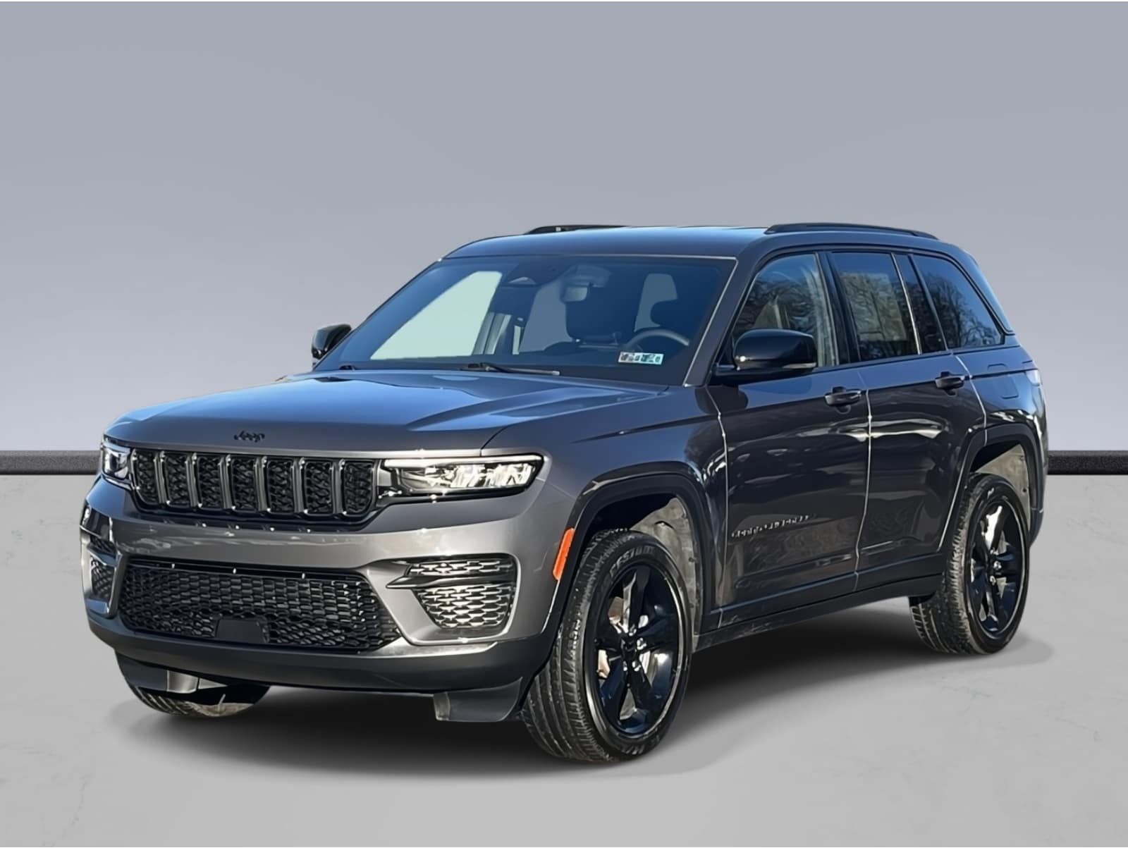 2023 Jeep Grand Cherokee Altitude's photo