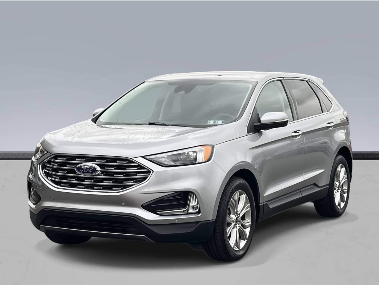 2024 Ford Edge Titanium's photo