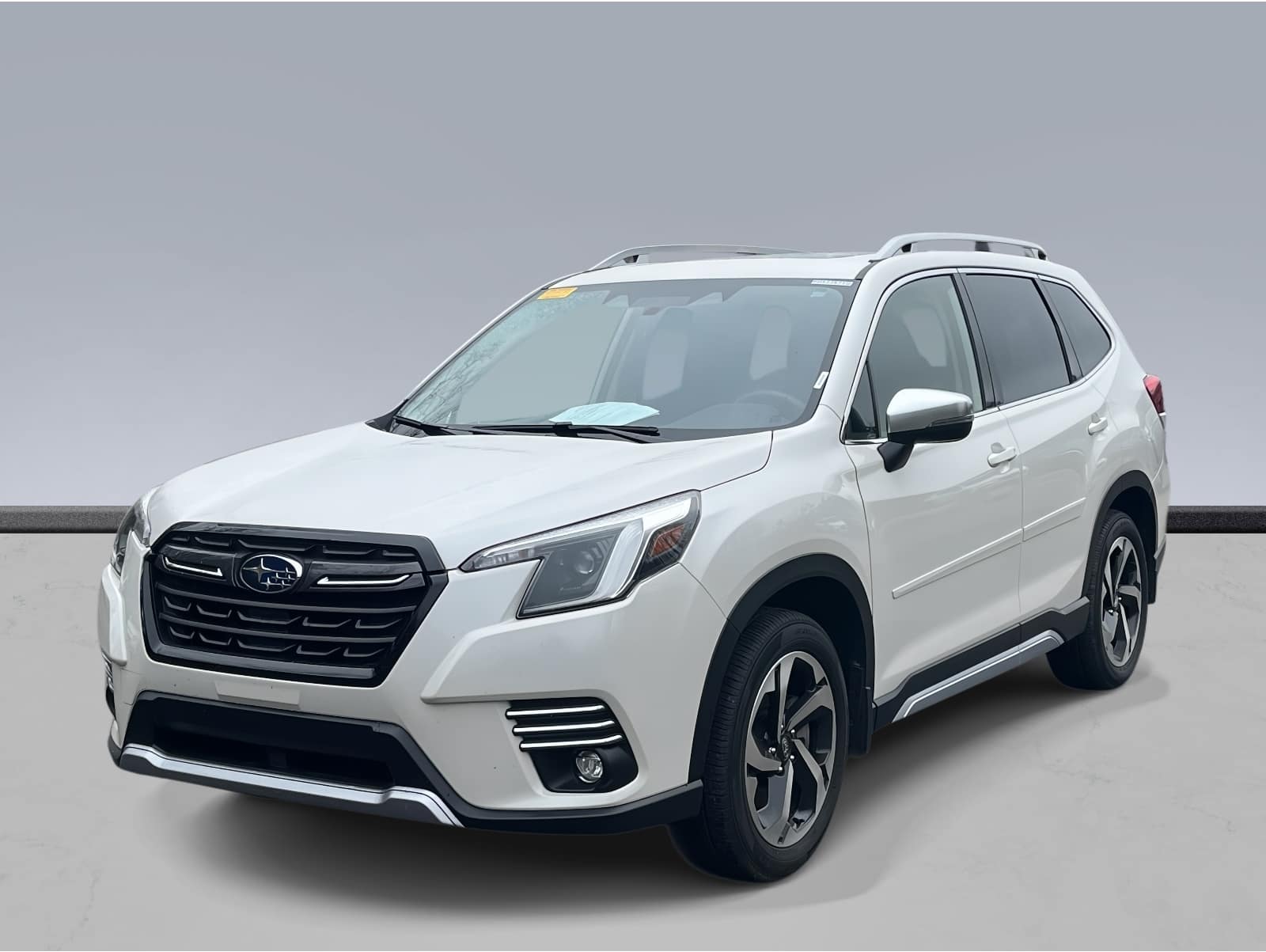 2023 Subaru Forester Touring's photo