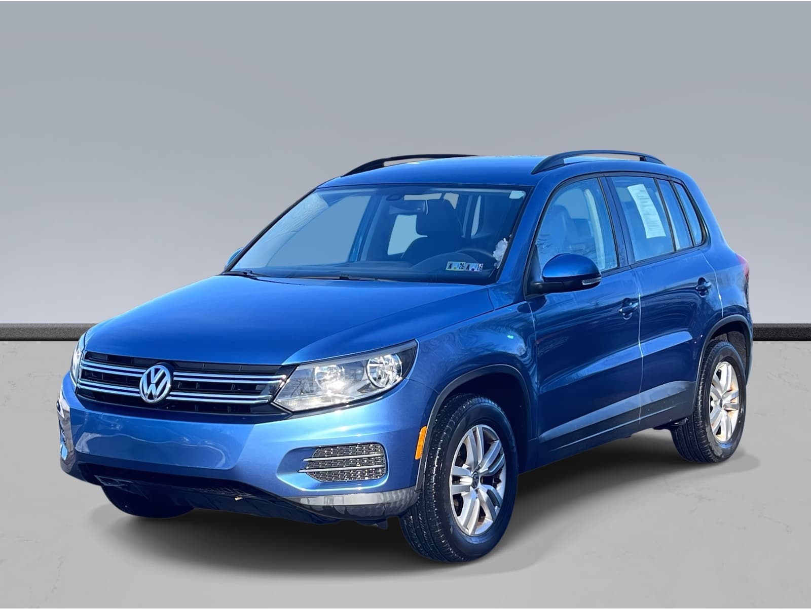 2017 Volkswagen Tiguan Limited Base's photo