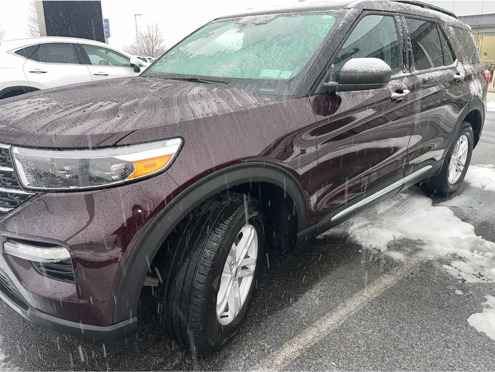 2023 Ford Explorer XLT's photo