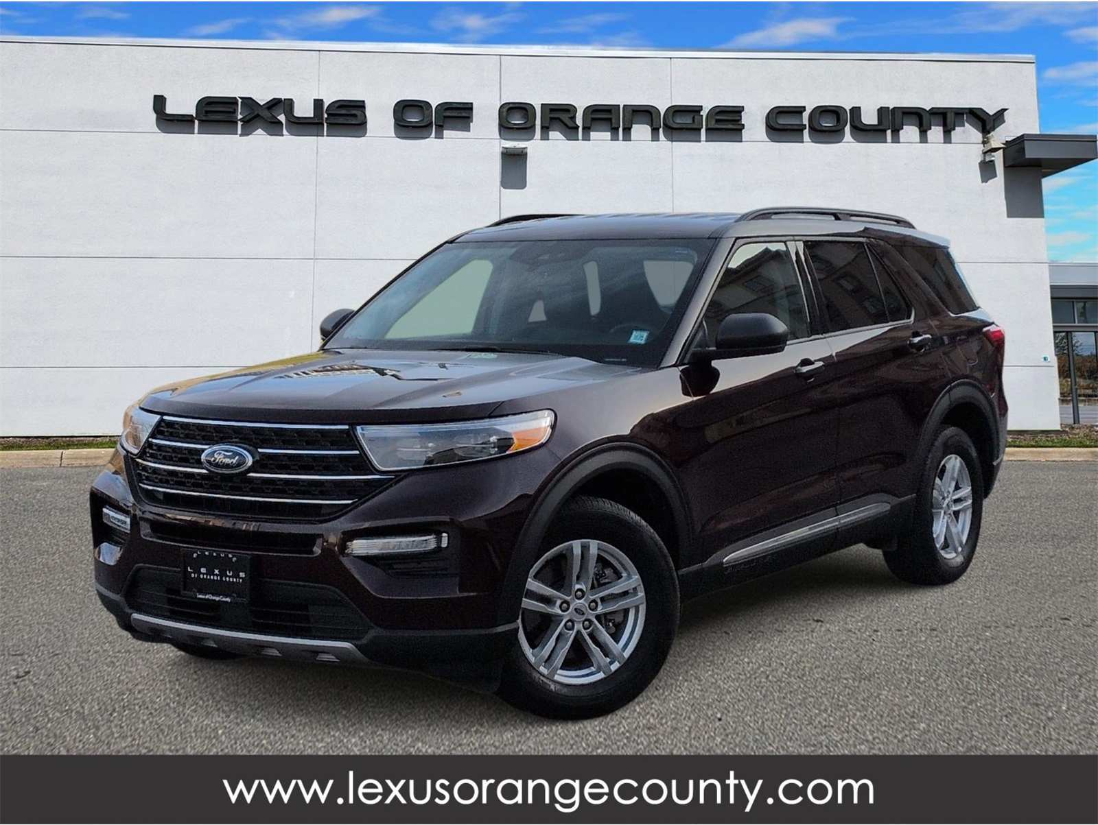 2023 Ford Explorer XLT's photo