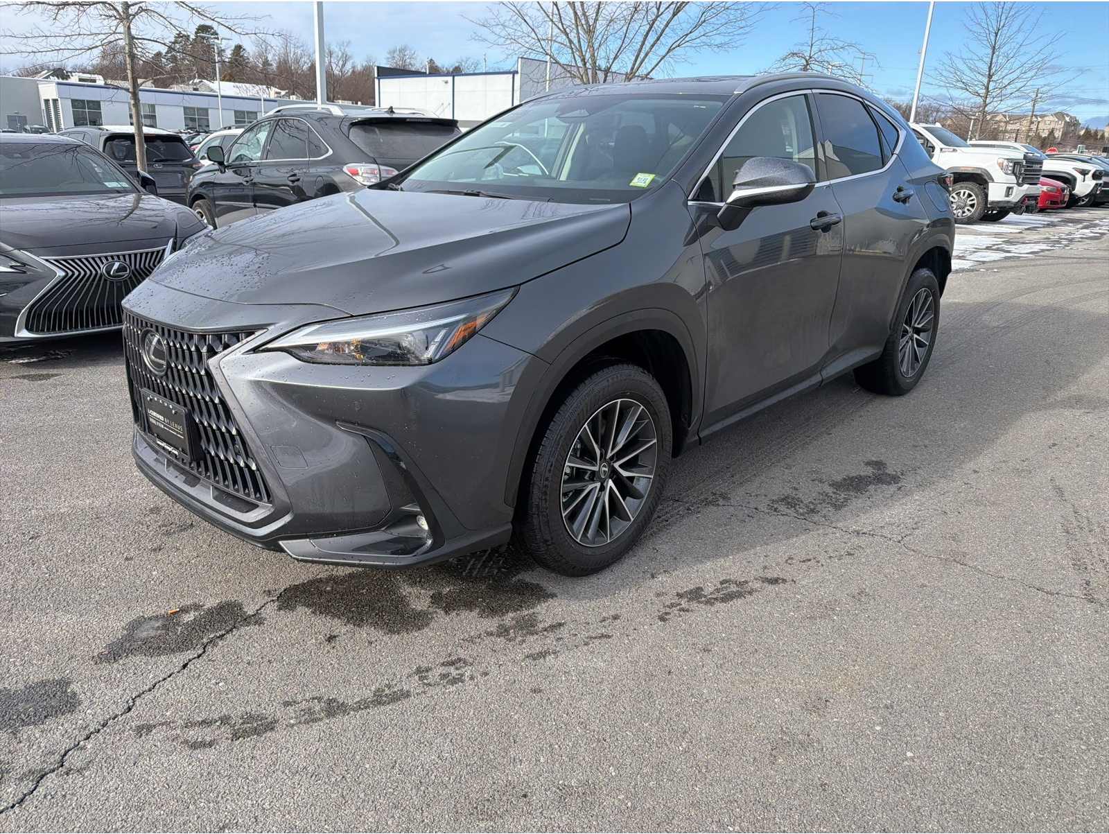 2026 Lexus NX Hybrid 350h's photo