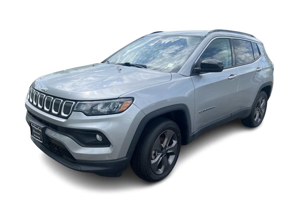 2022 Jeep Compass Latitude -
                Middleton, NY