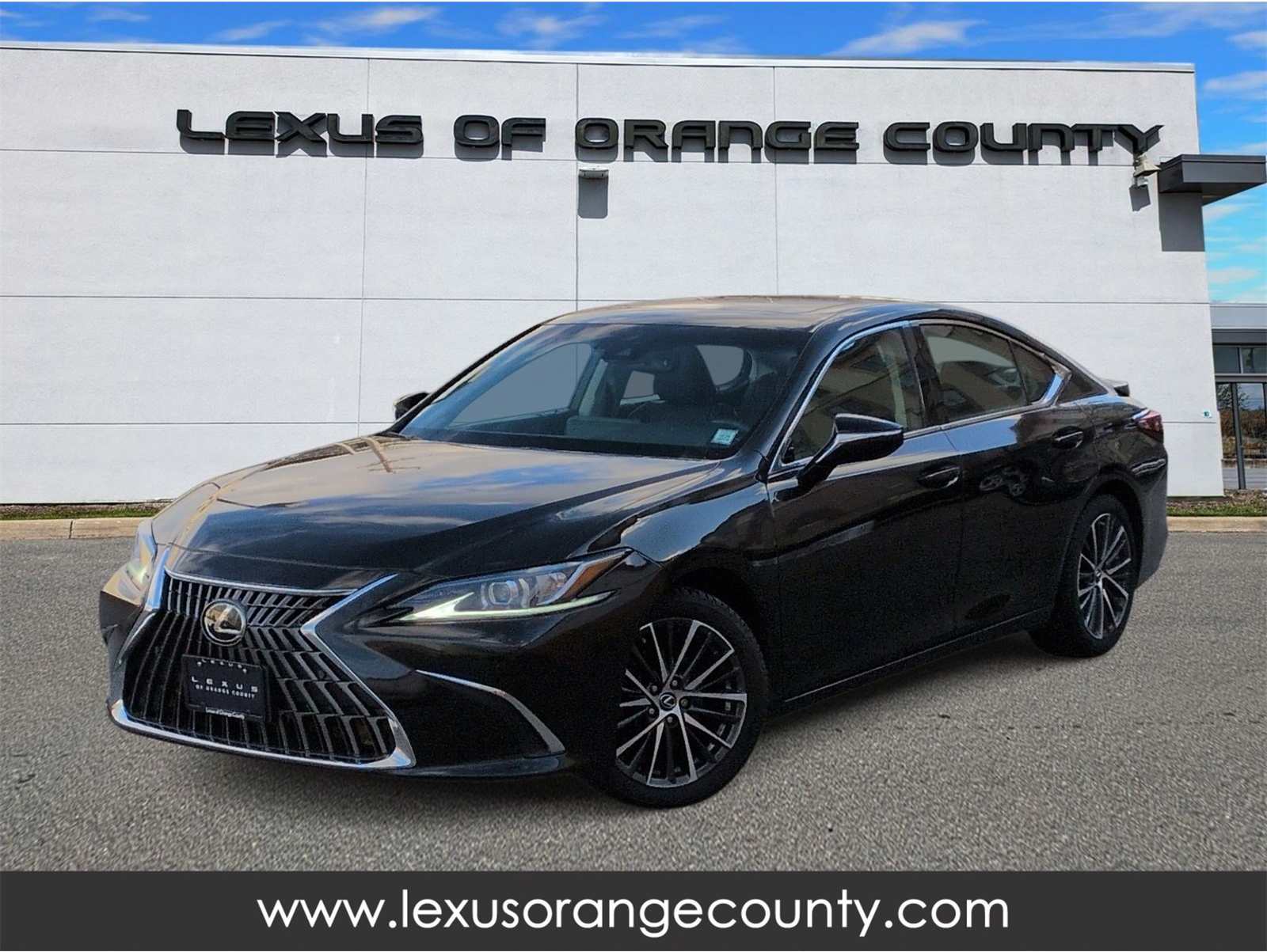 2023 Lexus ES 350's photo
