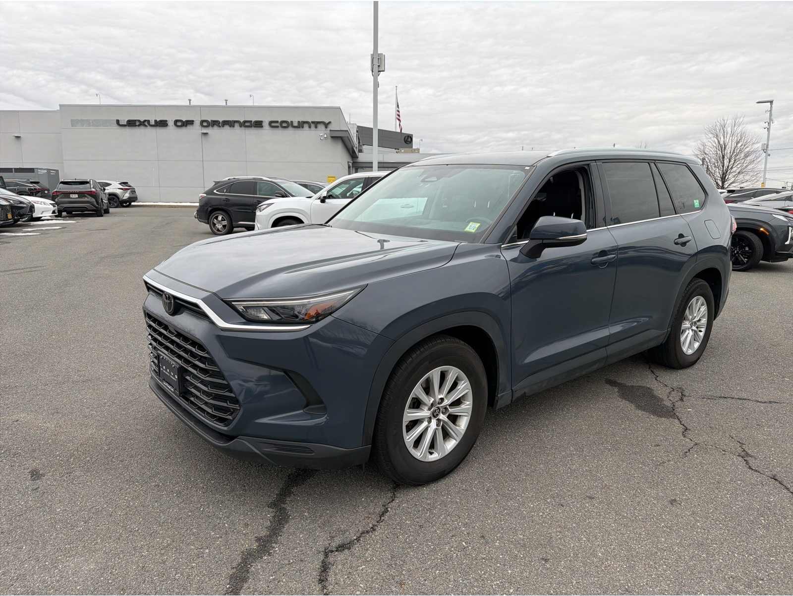 2024 Toyota Grand Highlander XLE's photo