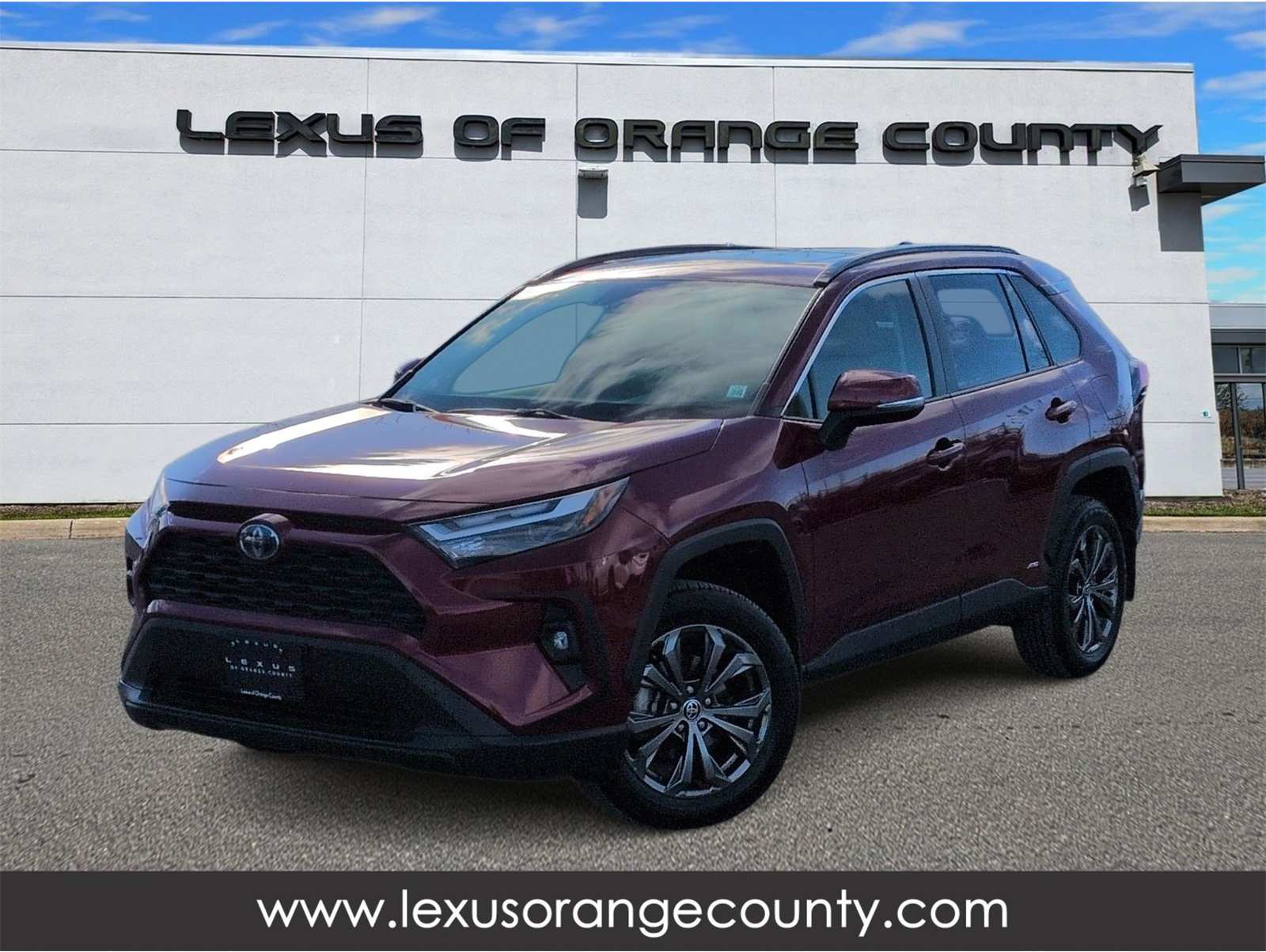 2022 Toyota RAV4 XLE Premium's photo
