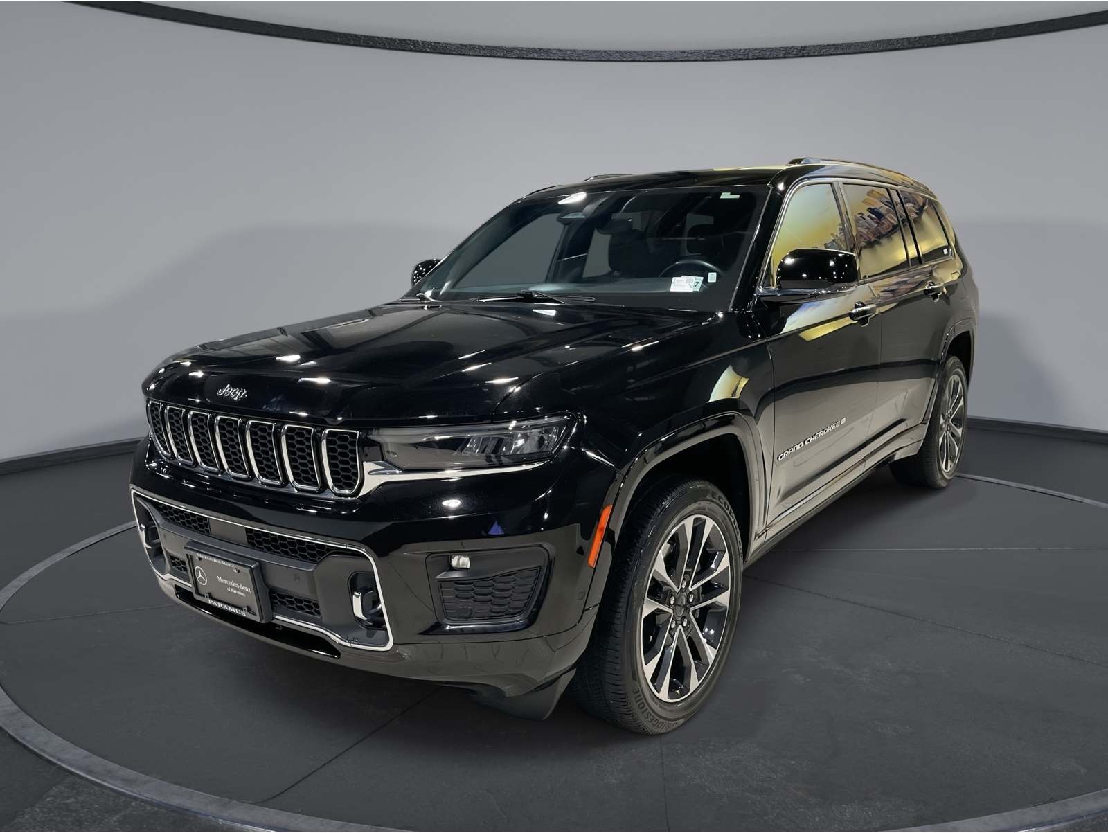 2021 Jeep Grand Cherokee L Overland's photo