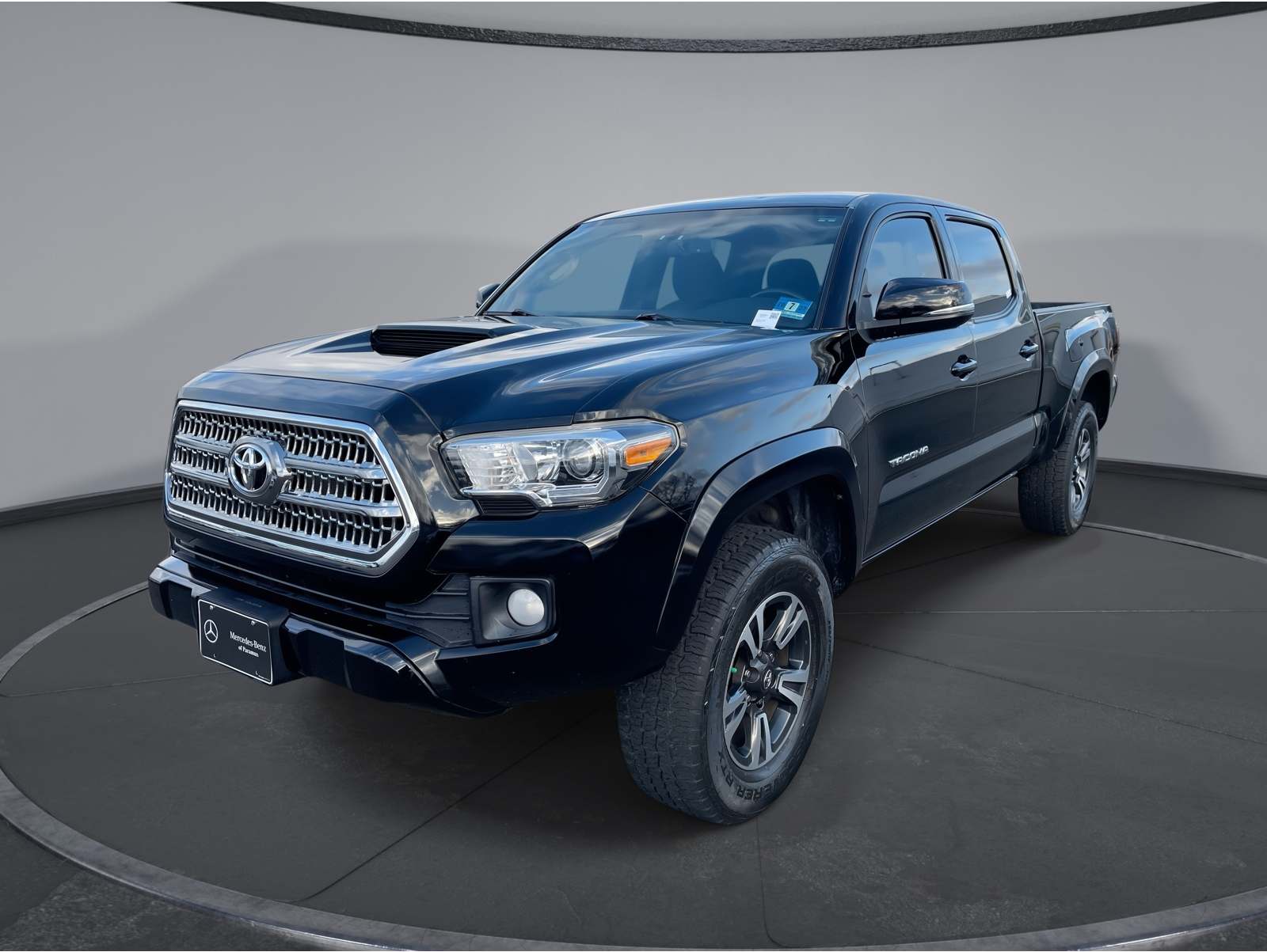 2016 Toyota Tacoma TRD Sport's photo