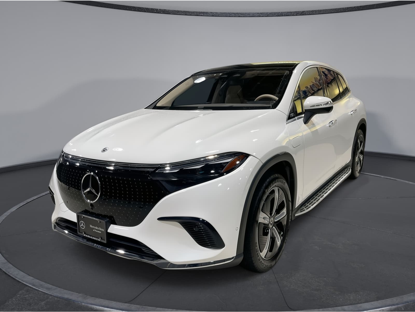 2023 Mercedes-Benz EQS SUV Base's photo