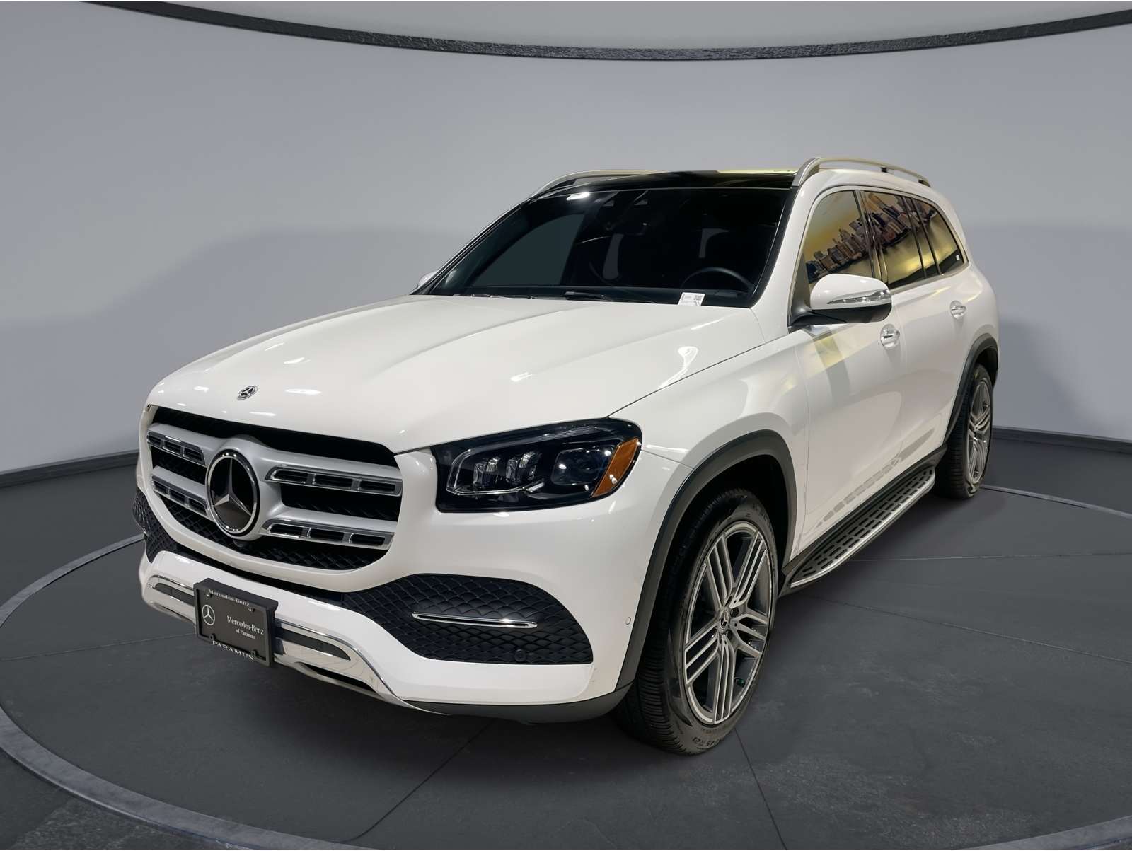 2023 Mercedes-Benz GLS Base's photo