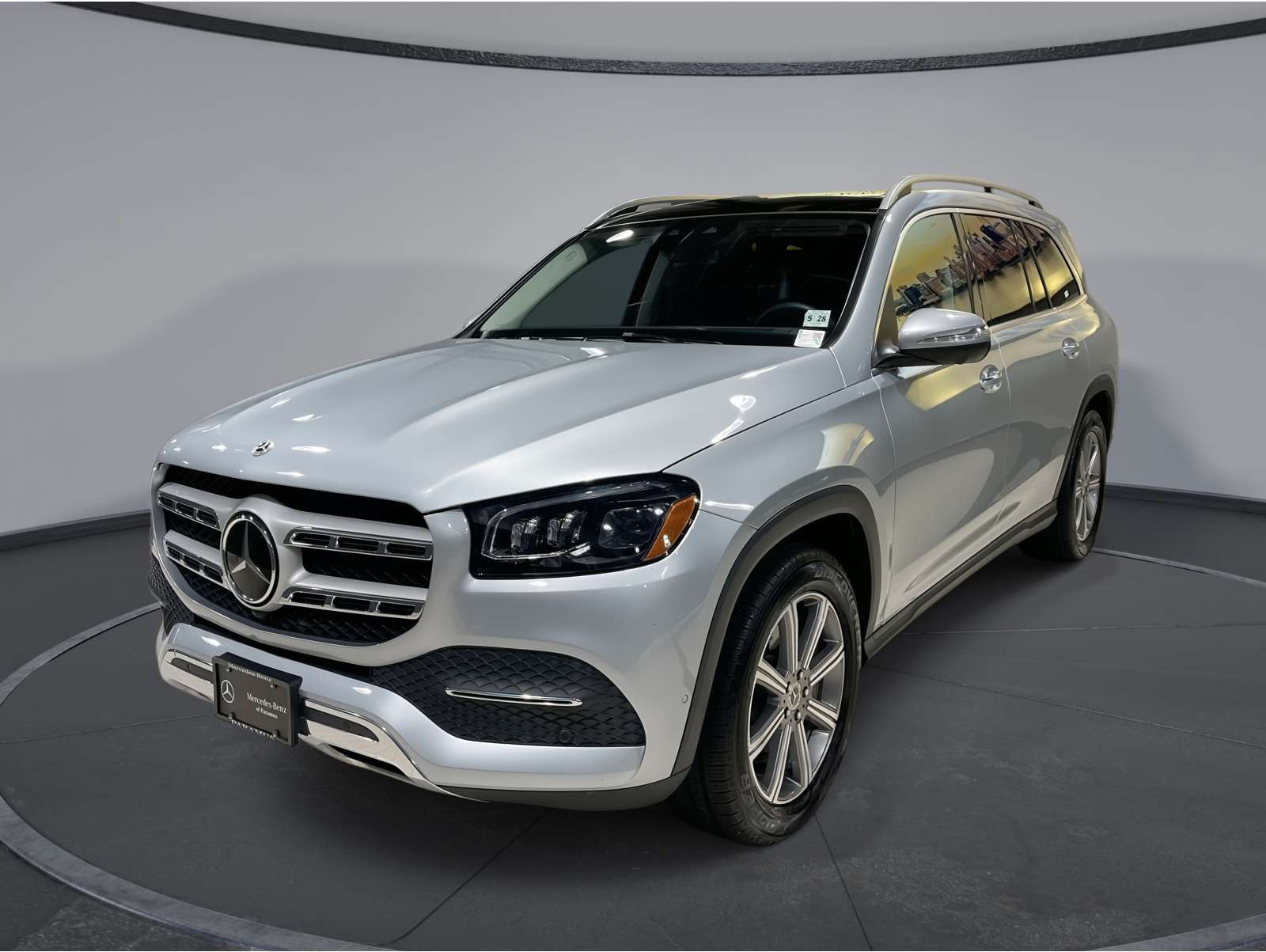 2023 Mercedes-Benz GLS Base's photo