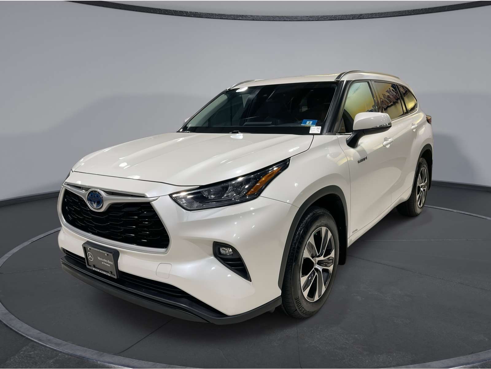 2020 Toyota Highlander XLE's photo