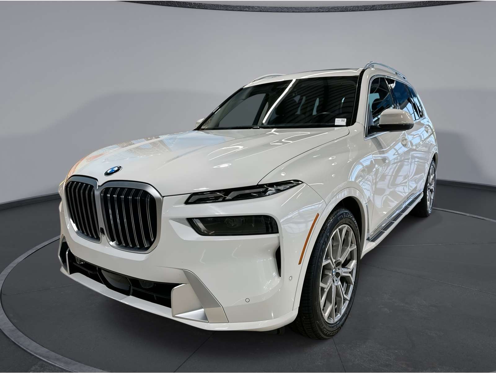 2024 BMW X7 40i