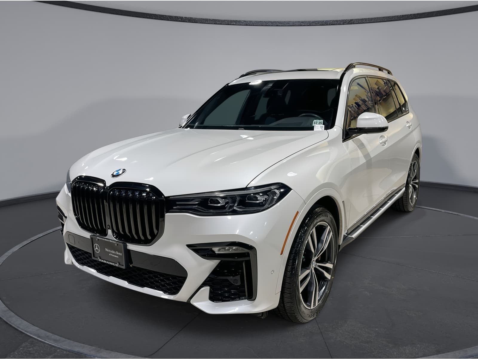 2021 BMW X7 40i's photo