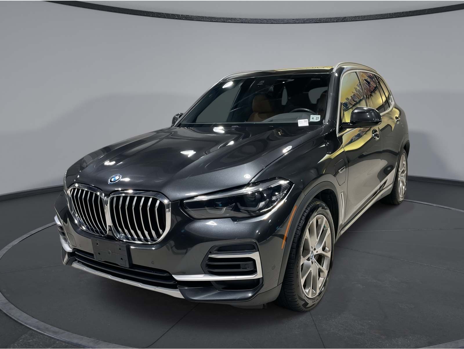 2022 BMW X5 45e's photo