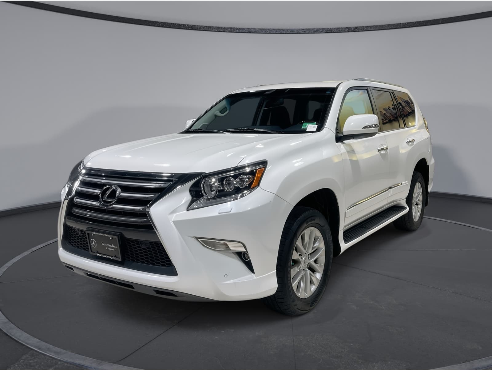 2019 Lexus GX Premium's photo