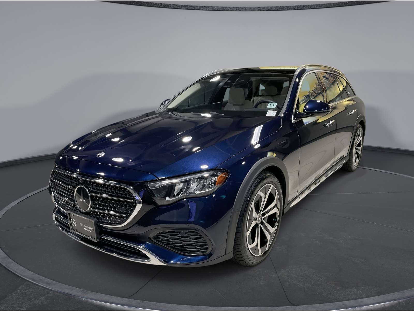 2025 Mercedes-Benz E-Class E450 All-Terrain's photo