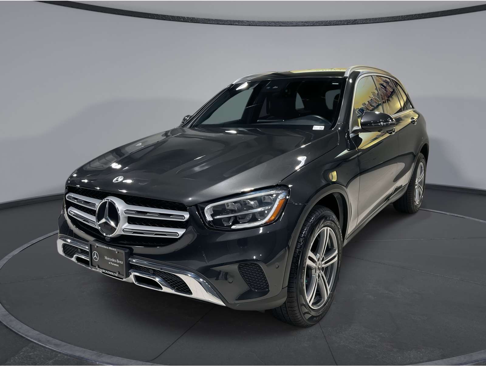 2022 Mercedes-Benz GLC GLC300's photo