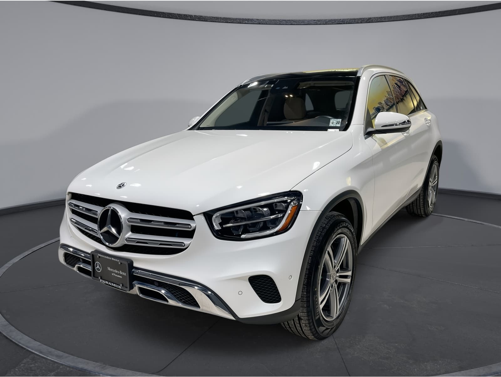 2022 Mercedes-Benz GLC GLC300's photo