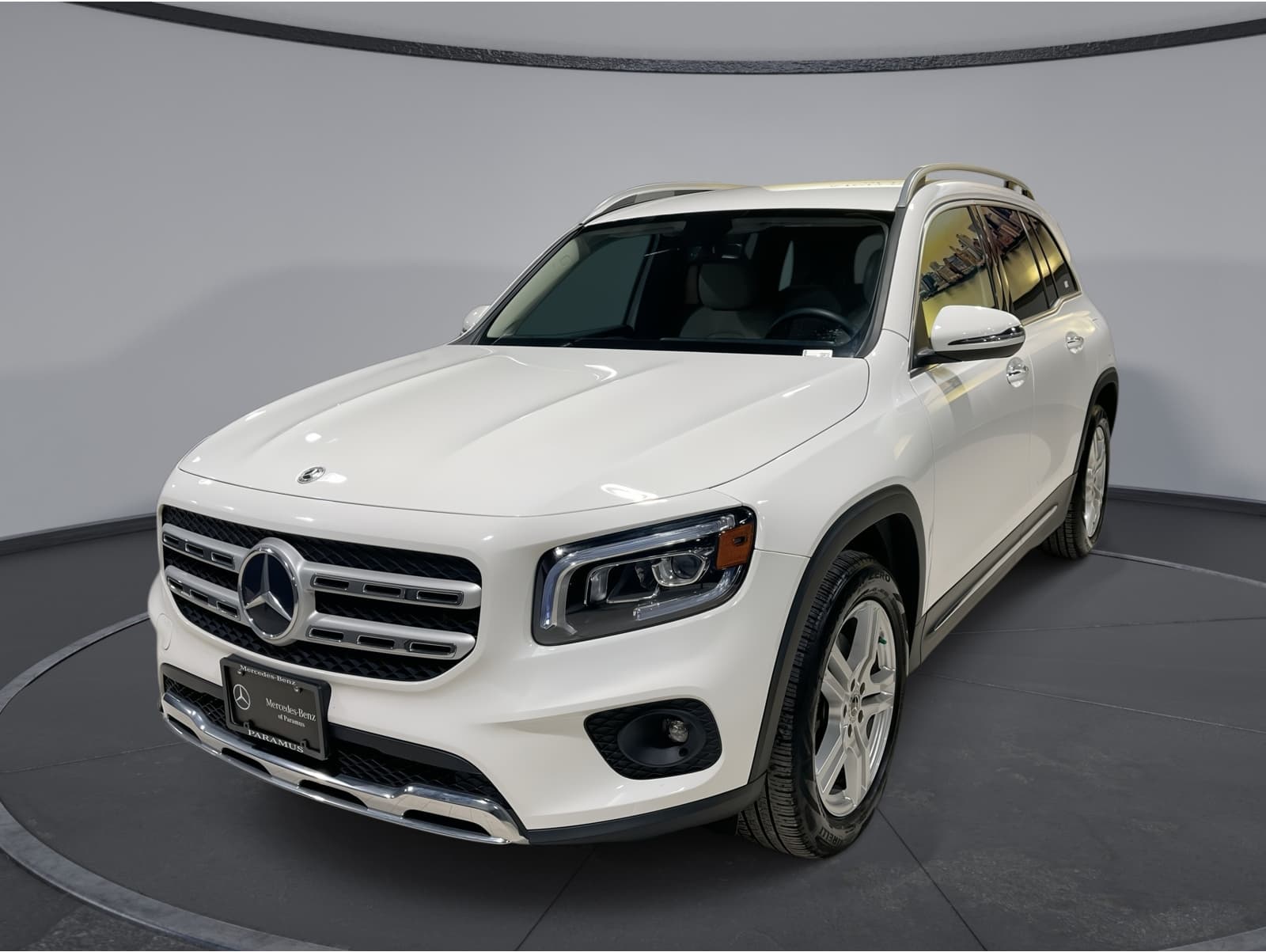 2022 Mercedes-Benz GLB Base's photo