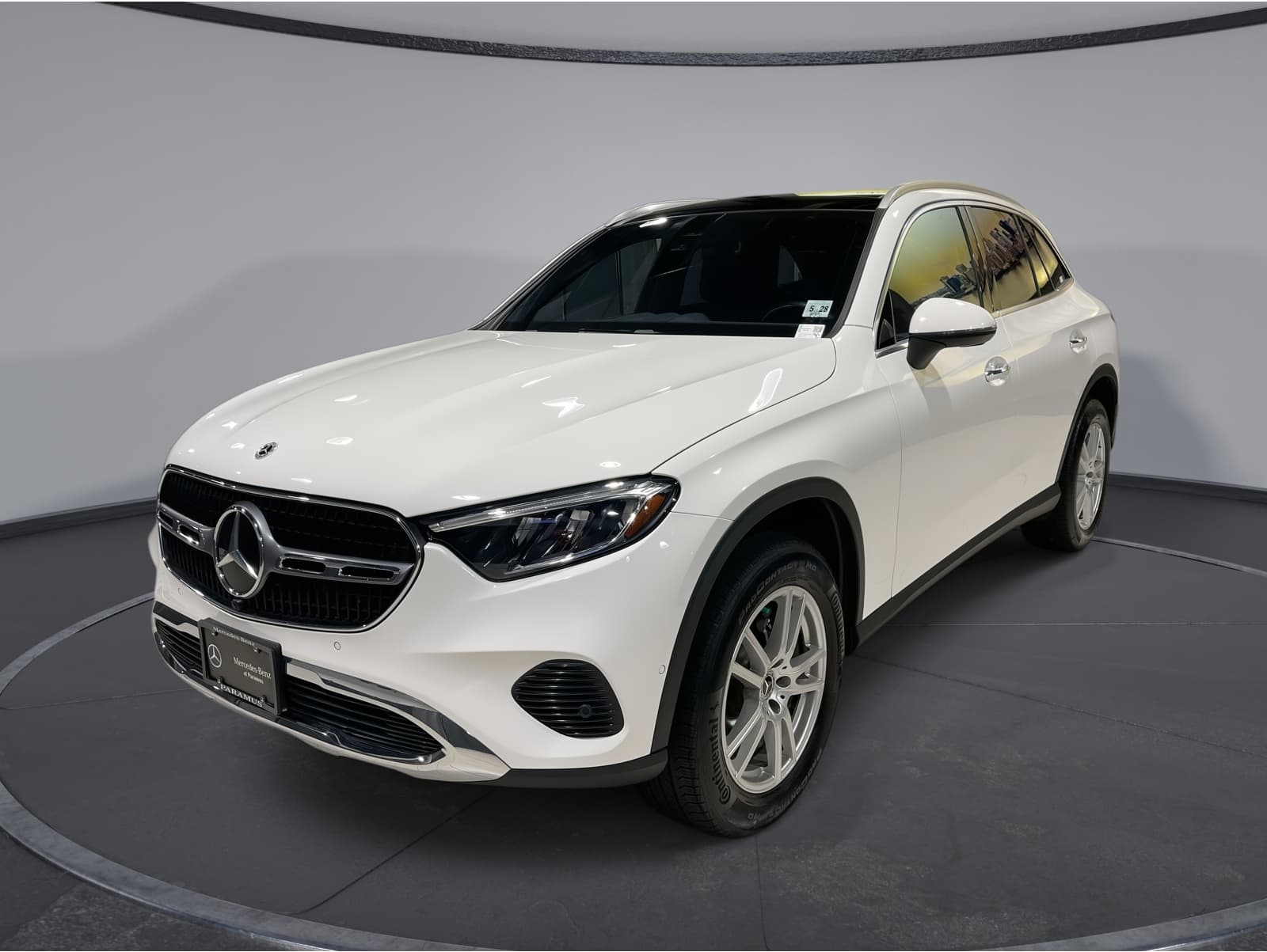 2023 Mercedes-Benz GLC GLC 300's photo