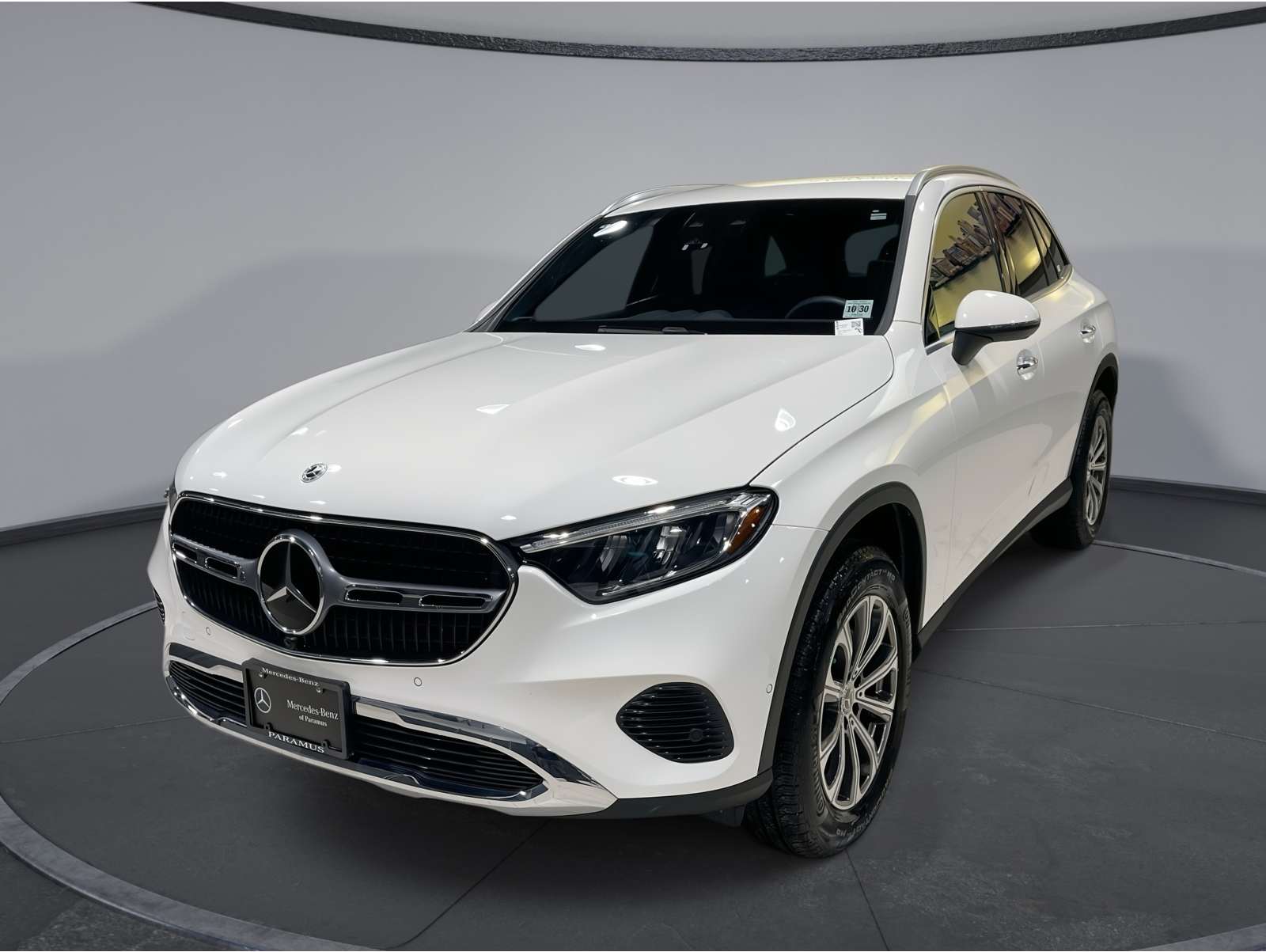 2025 Mercedes-Benz GLC Base's photo