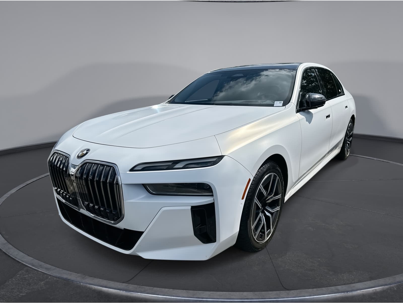 2024 BMW 7 Series 740i