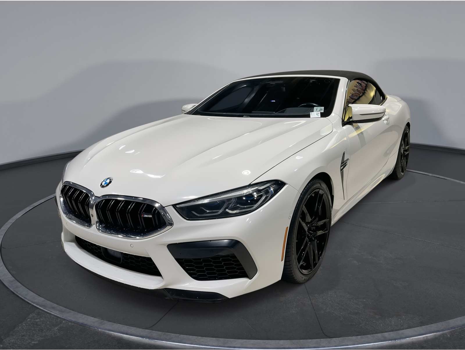 2020 BMW M8 Convertible Base's photo