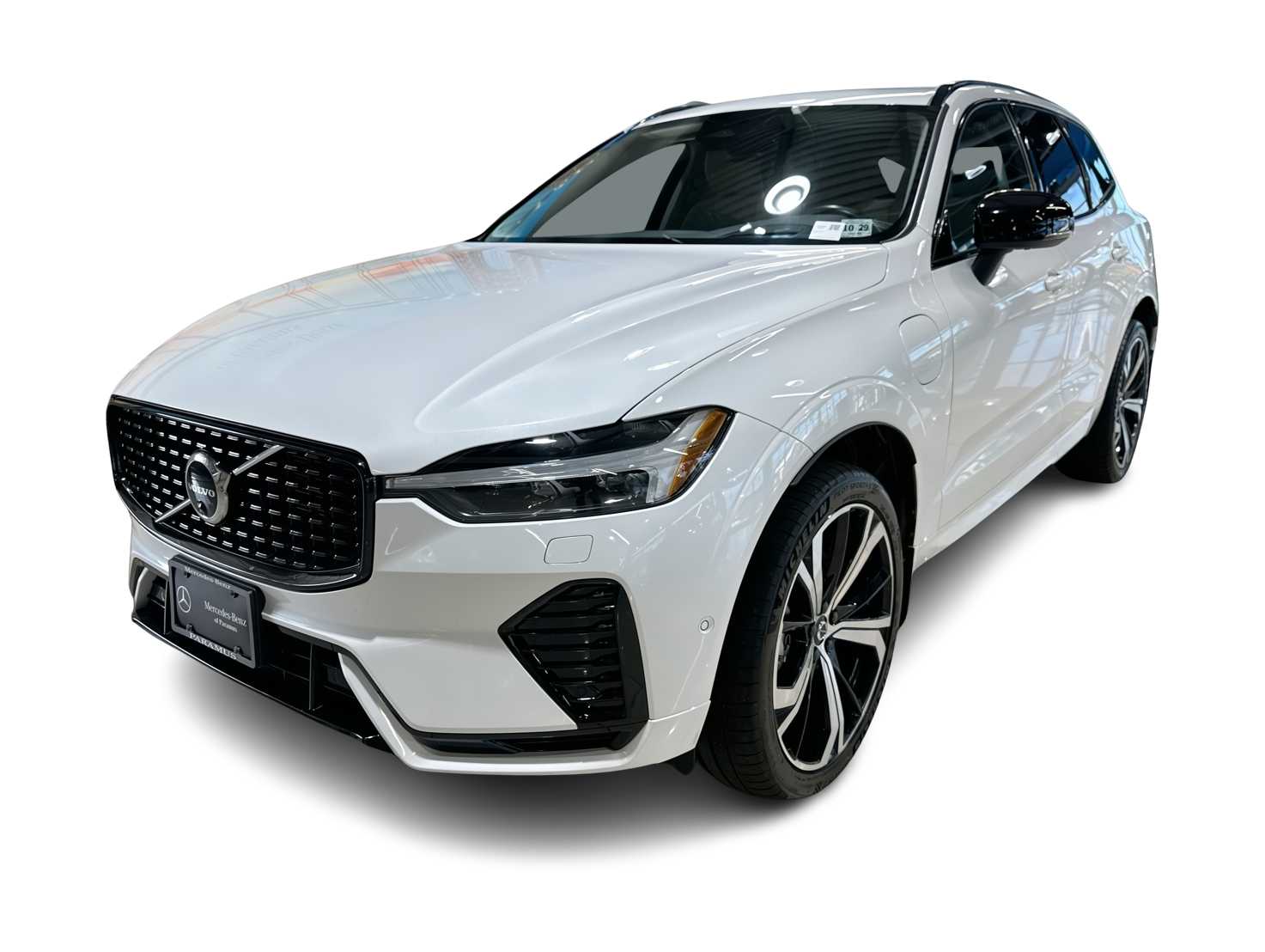 Thumbnail: 2025 Volvo XC60 - 1