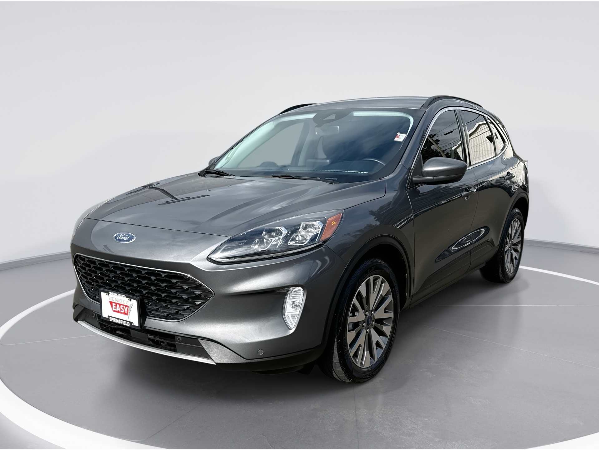 2022 Ford Escape Titanium's photo