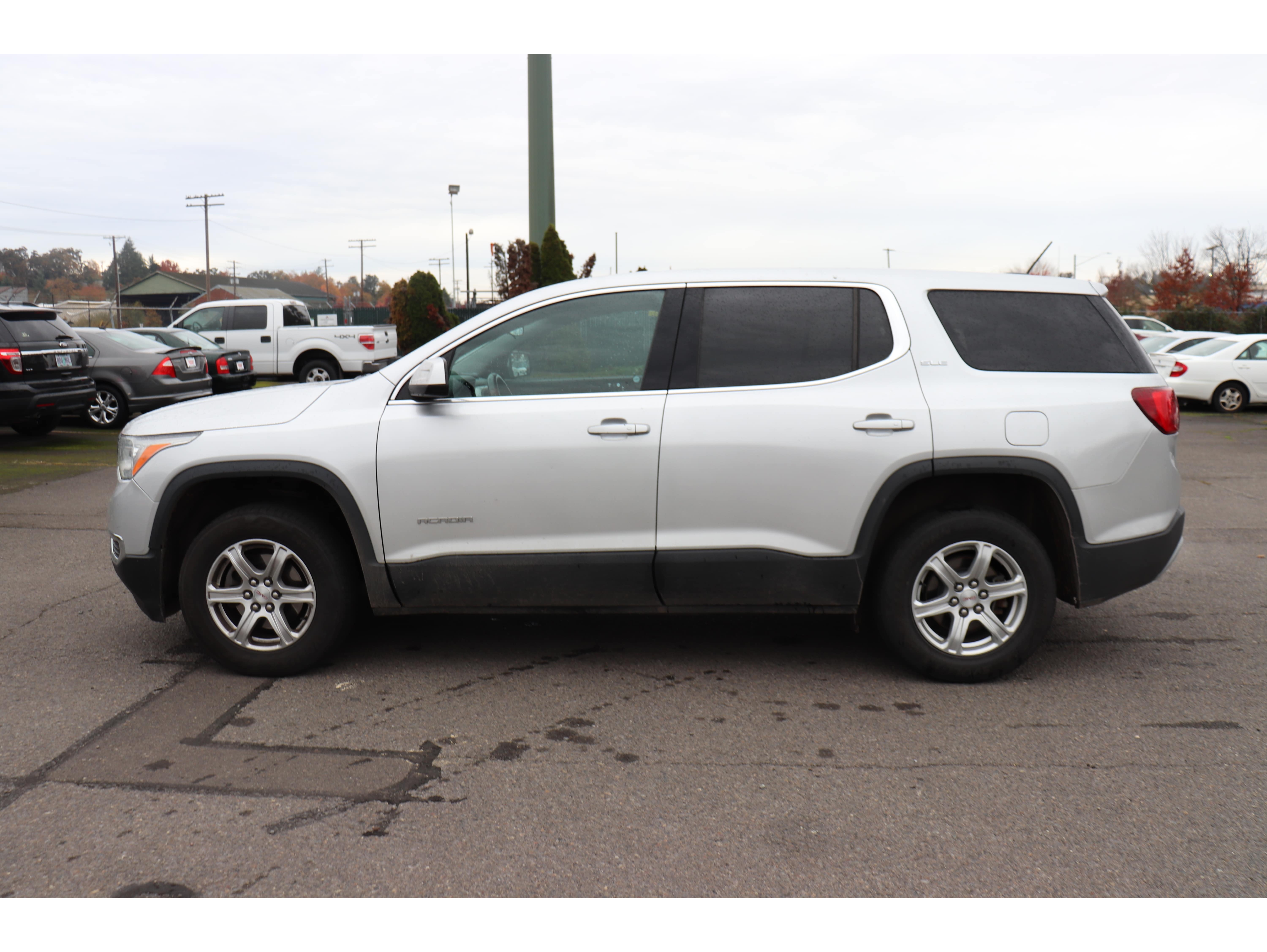 2019 GMC Acadia SLE-1