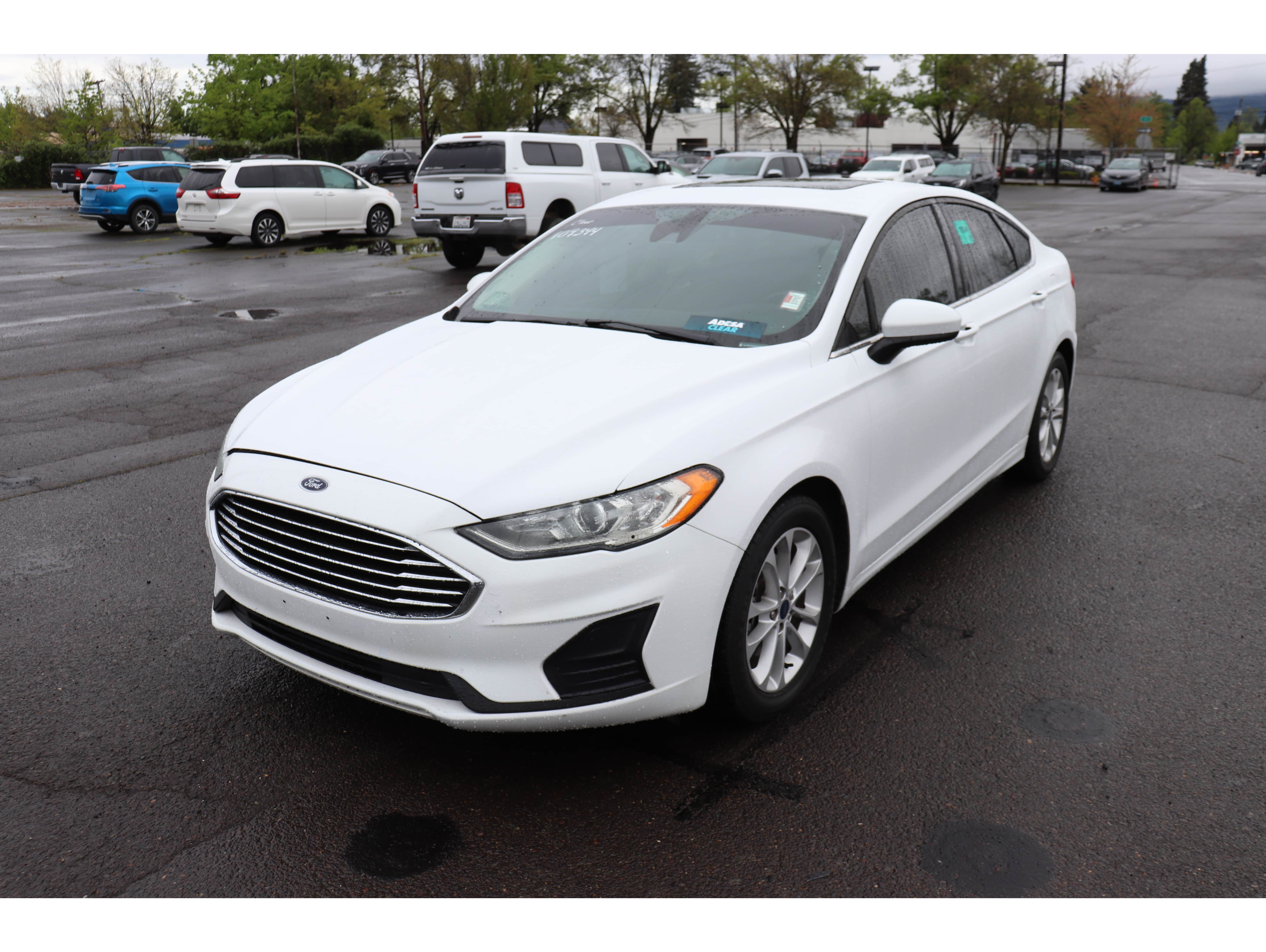 2020 Ford Fusion SE