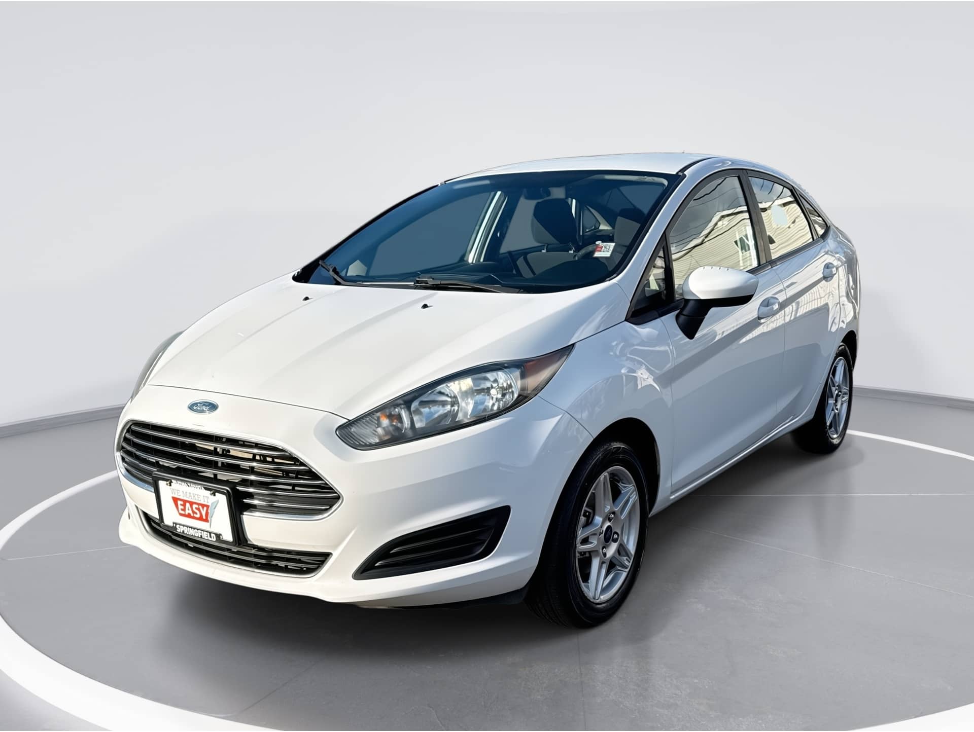 2017 Ford Fiesta SE's photo