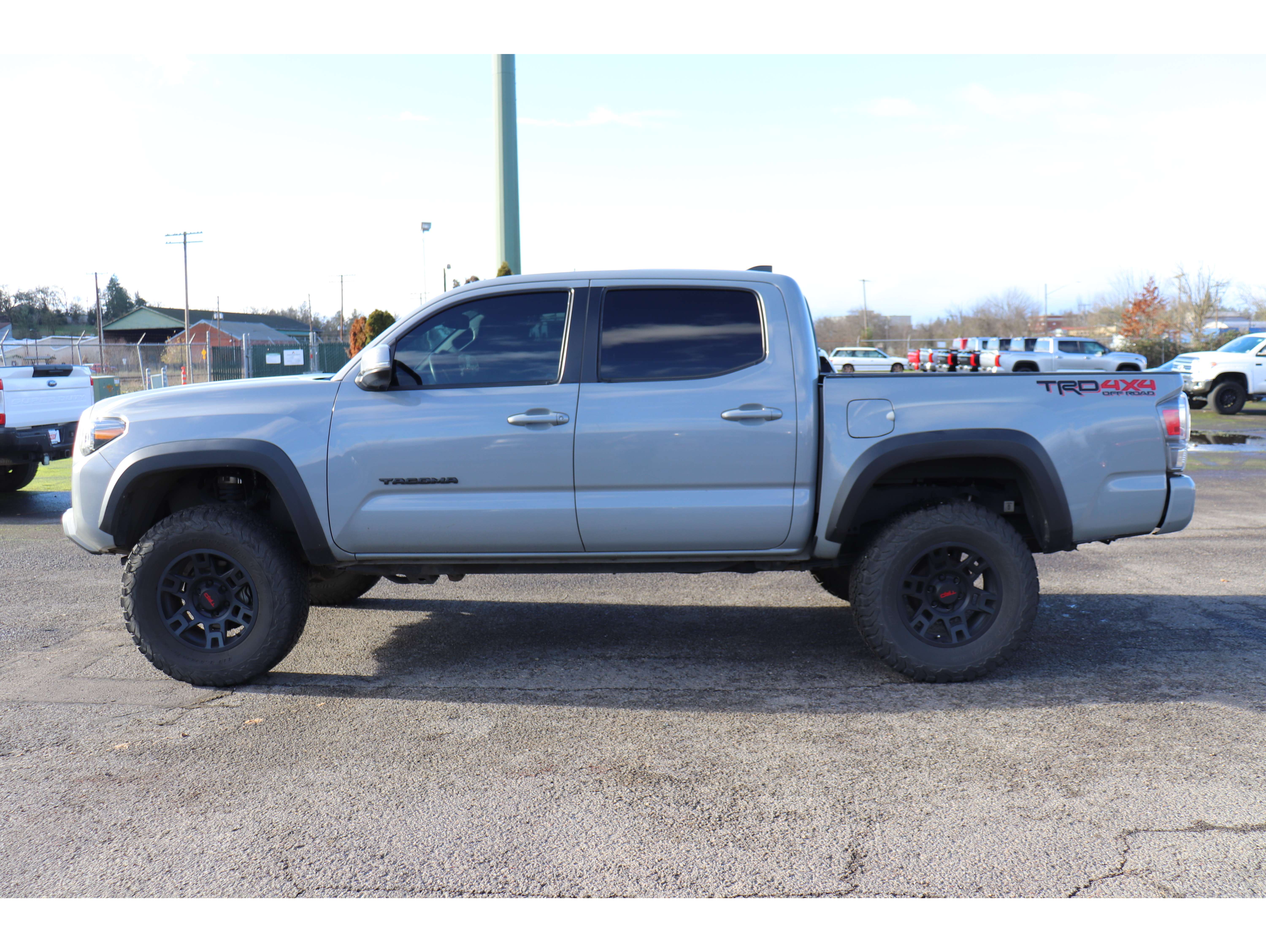 2021 Toyota Tacoma TRD Off Road's photo