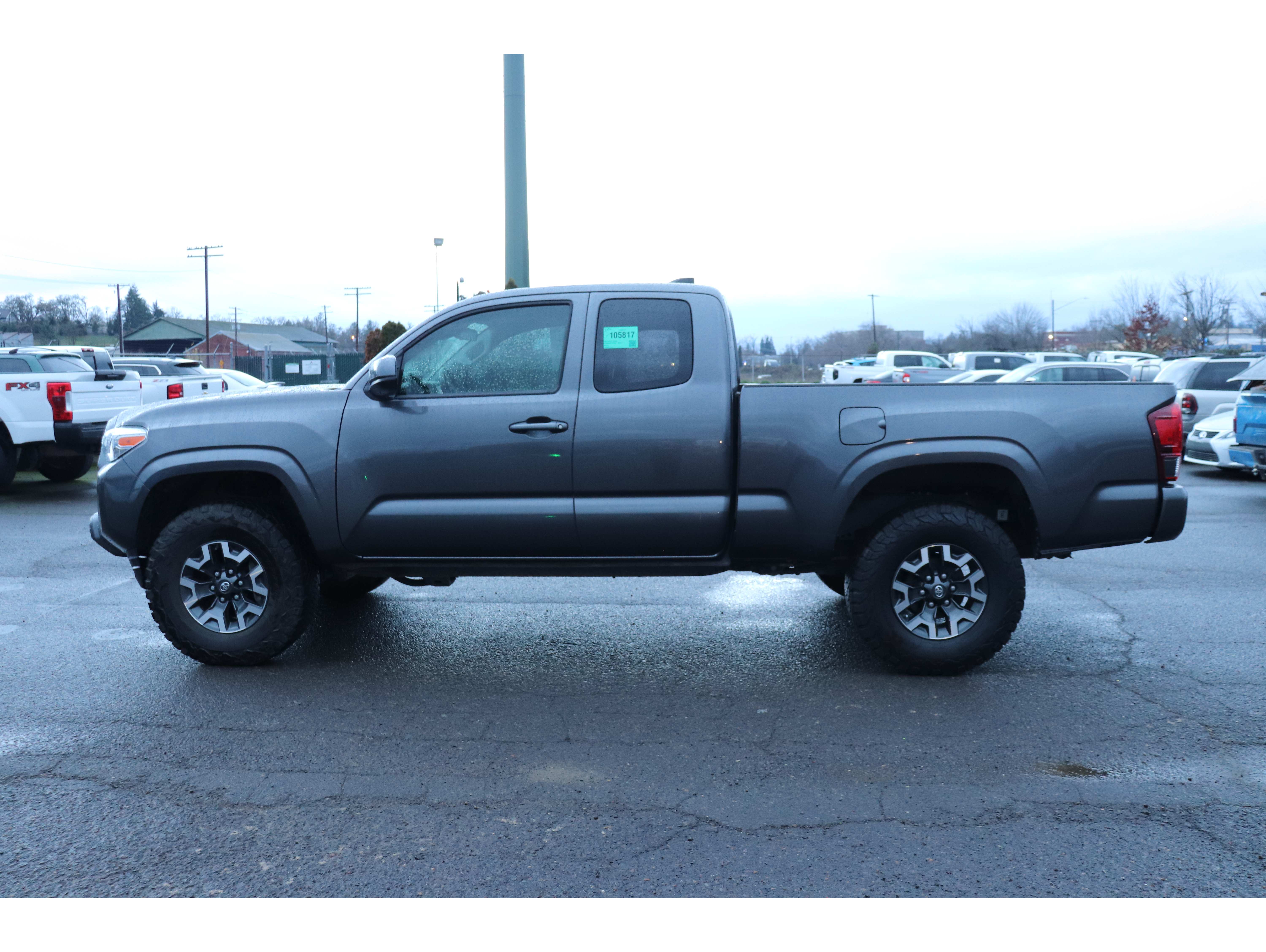 2023 Toyota Tacoma SR's photo