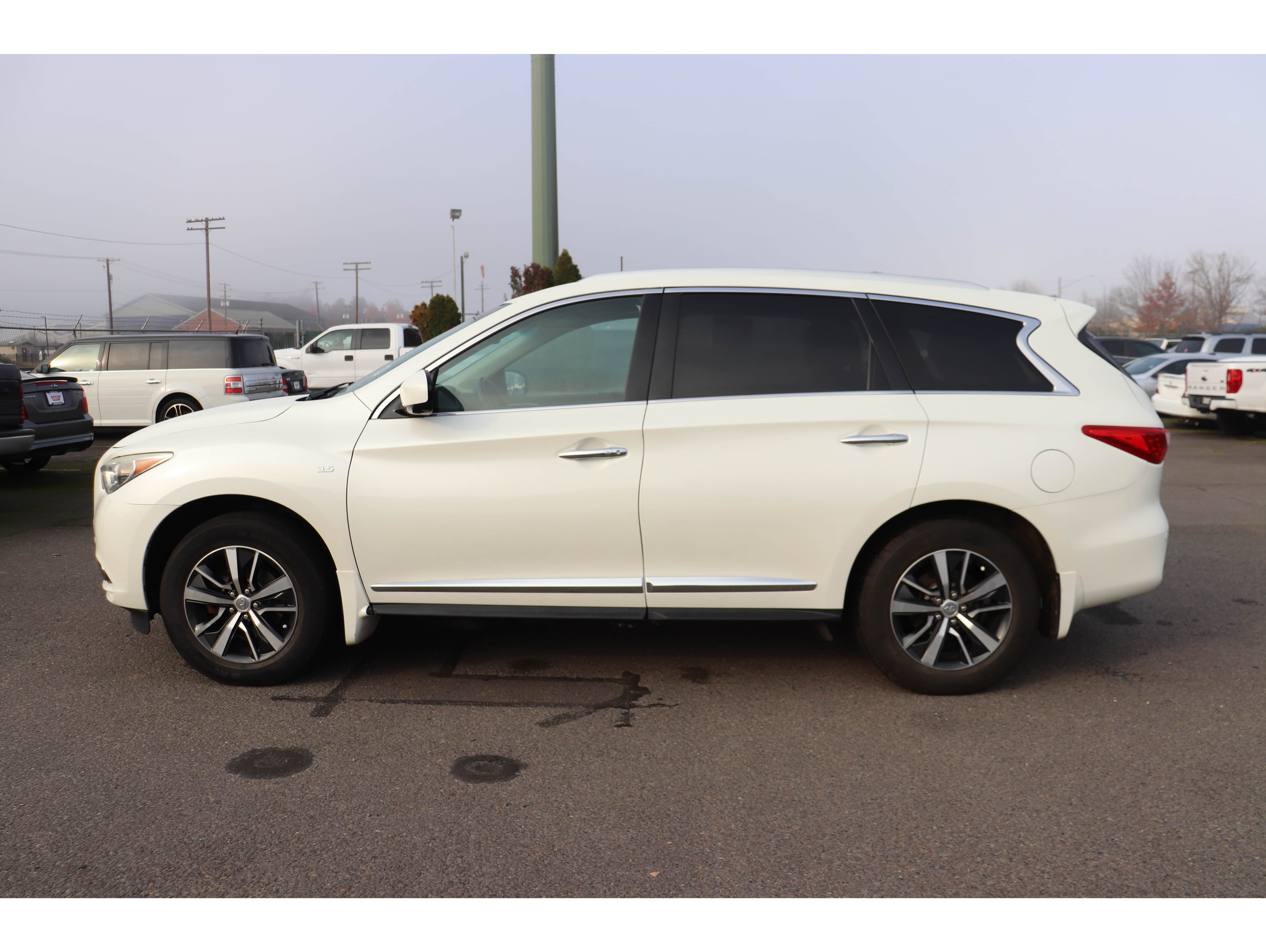 2015 INFINITI QX60 Base