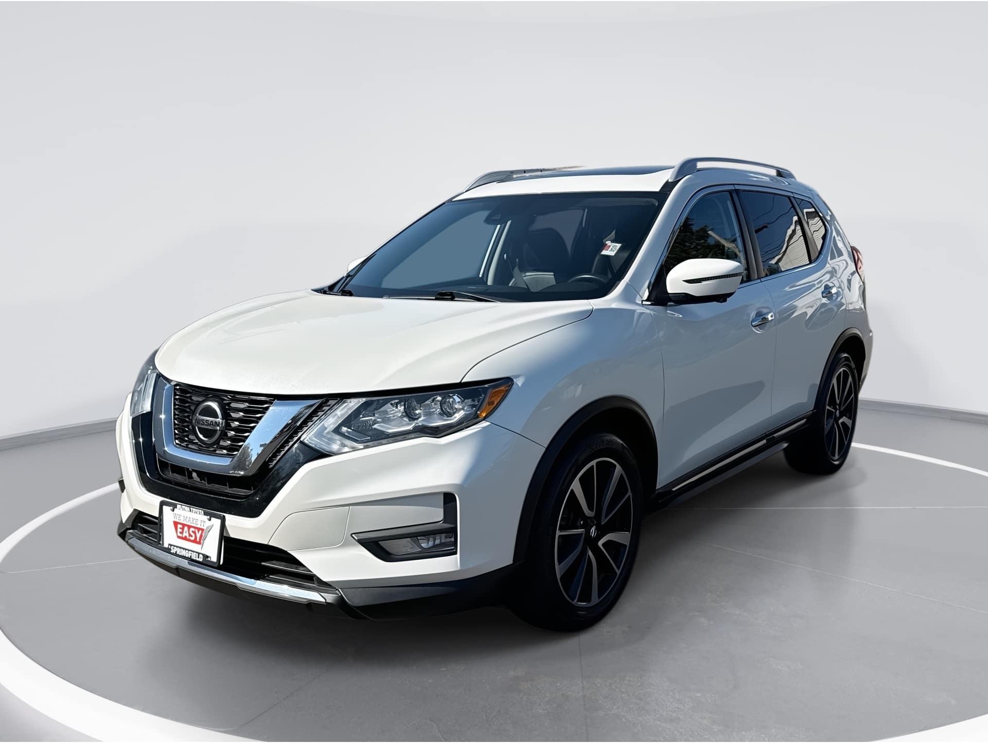 2020 Nissan Rogue SL's photo