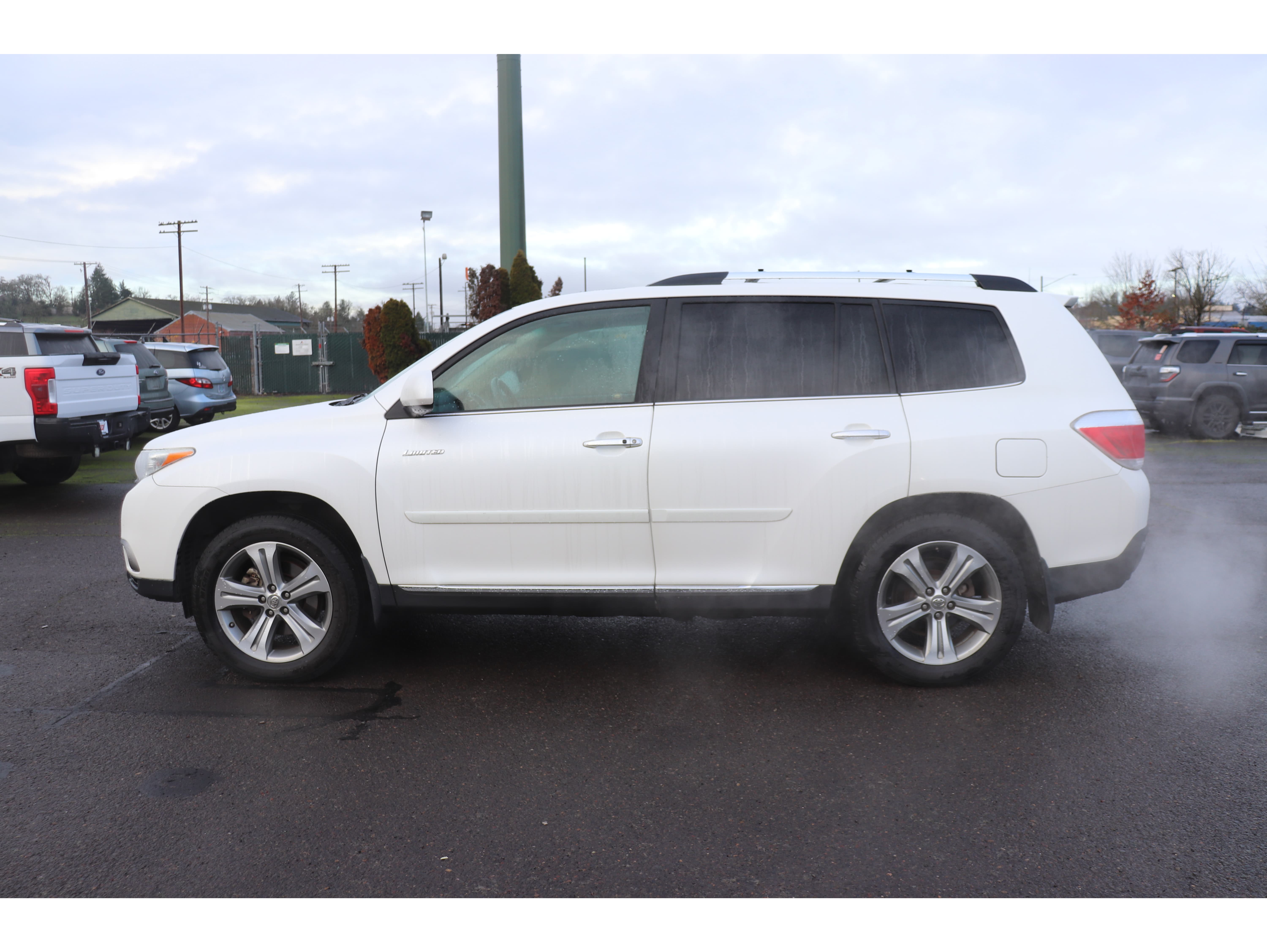 2011 Toyota Highlander Limited's photo