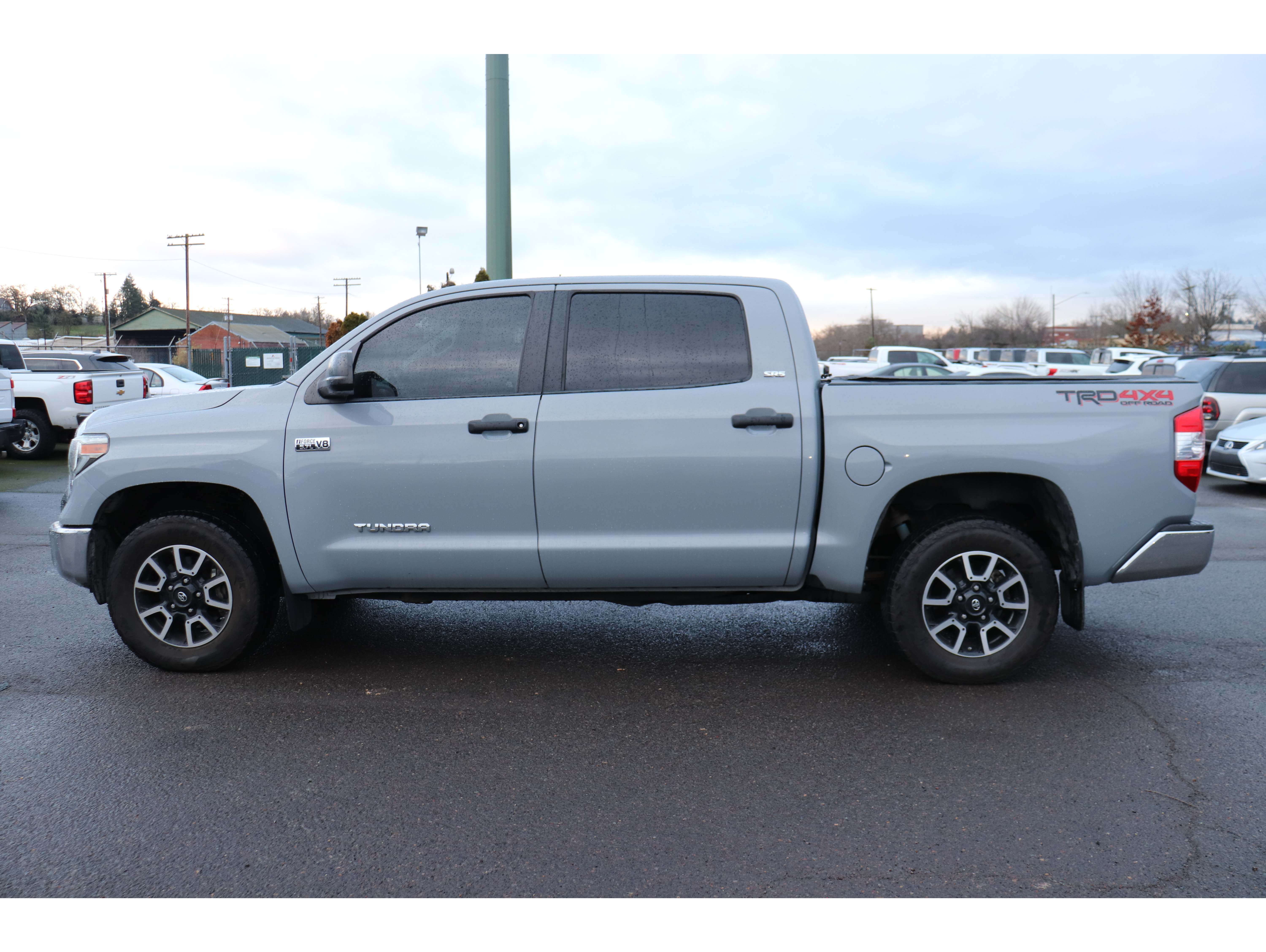 2018 Toyota Tundra SR5's photo