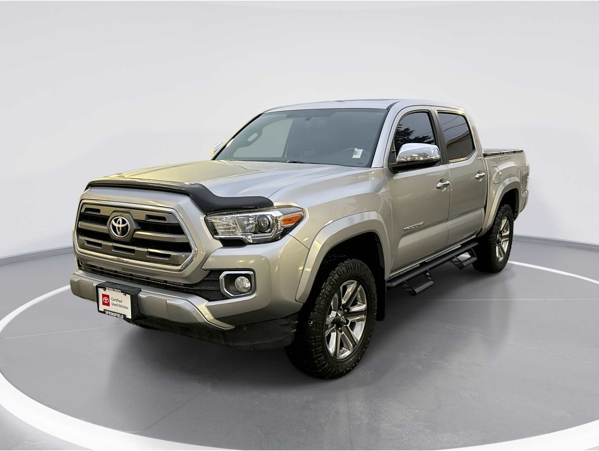 2017 Toyota Tacoma Limited's photo