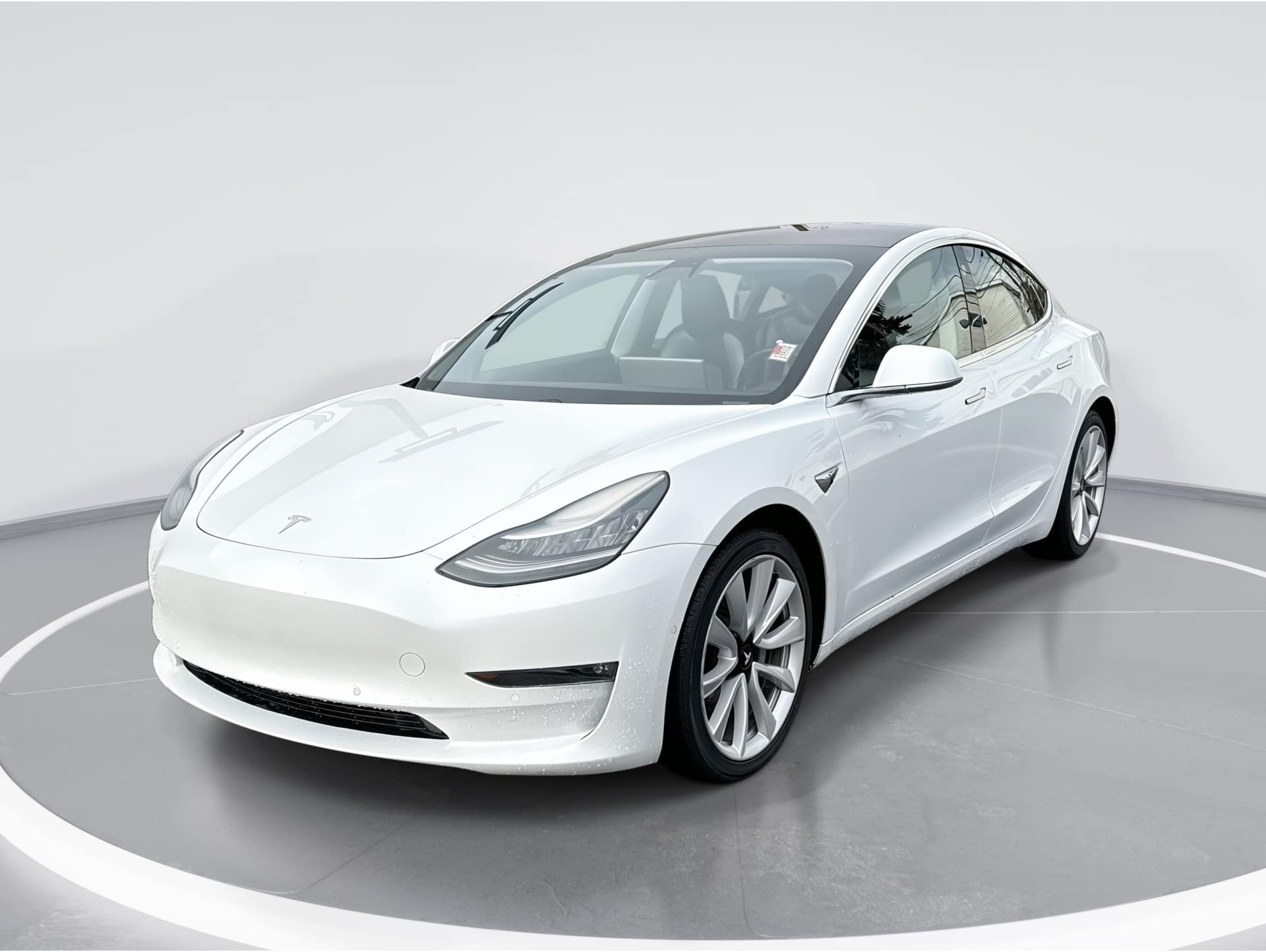 2019 Tesla Model 3 Long Range's photo