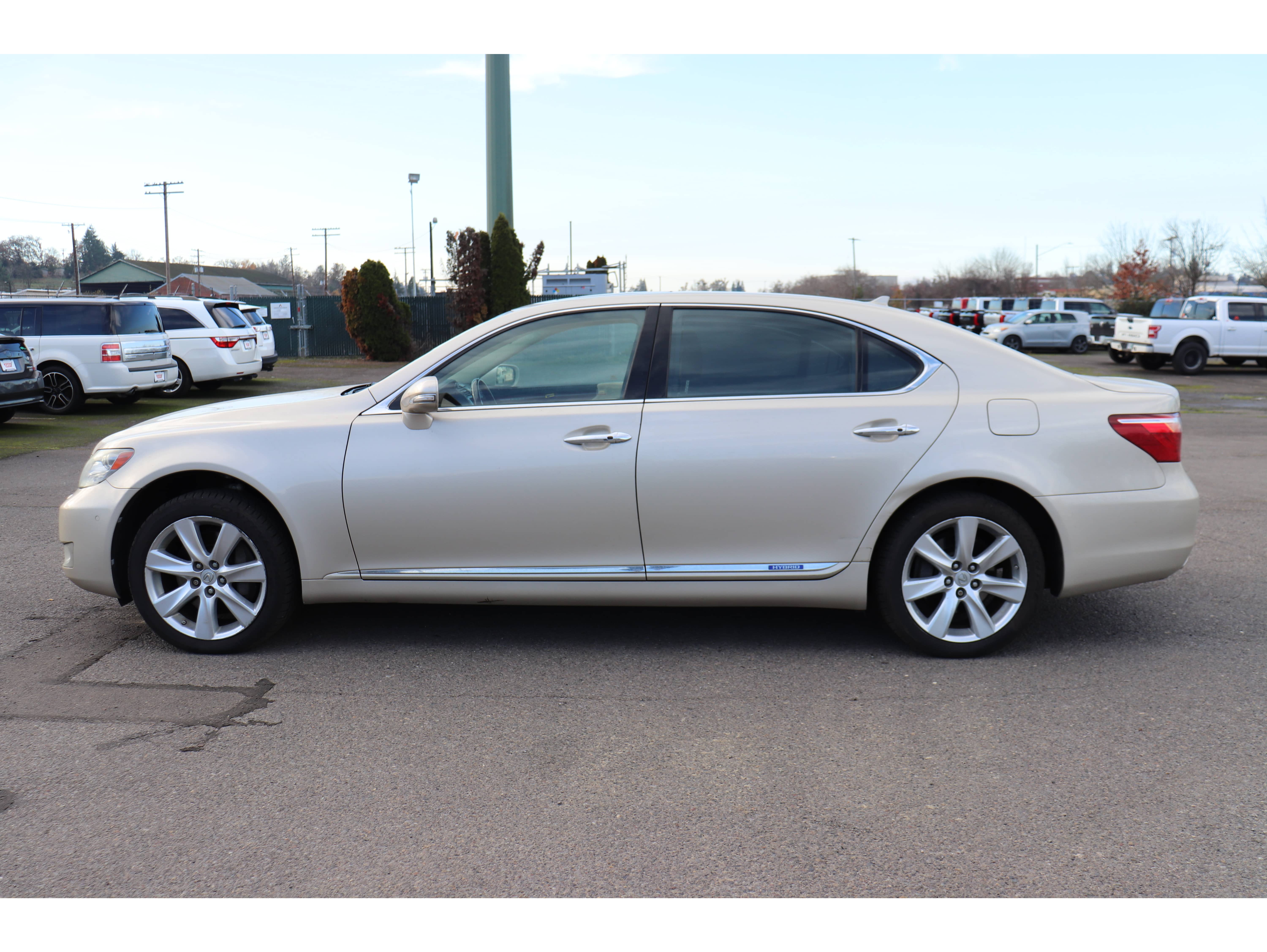 2011 Lexus LS 600h's photo