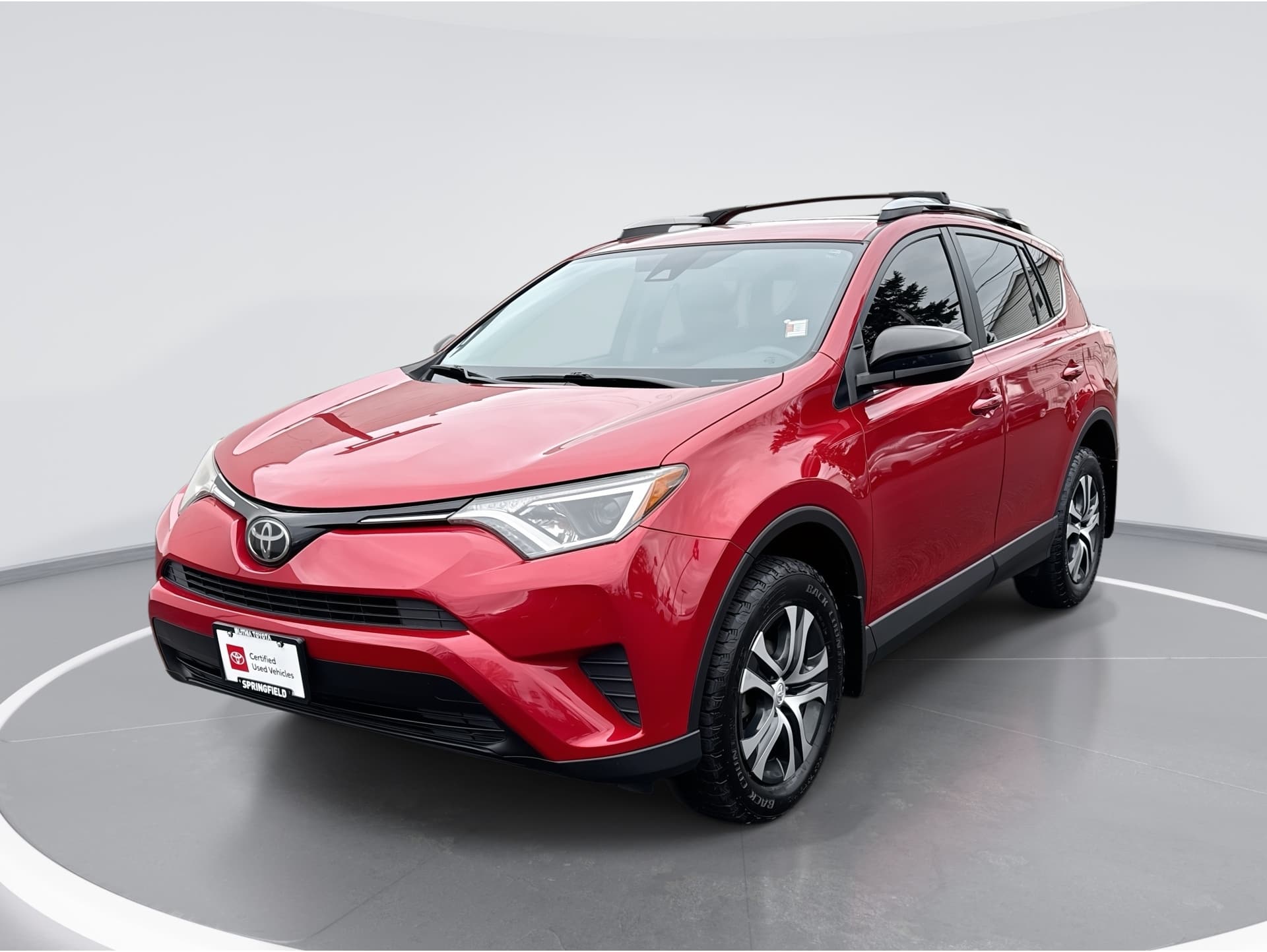 2017 Toyota RAV4 LE's photo