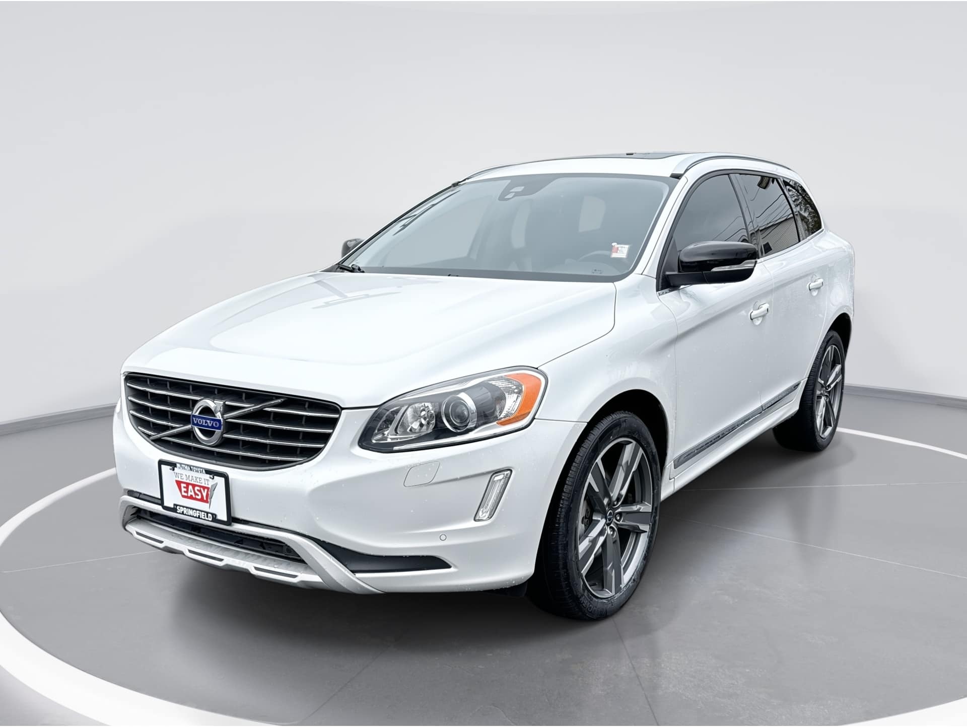 2017 Volvo XC60 T6 Dynamic's photo
