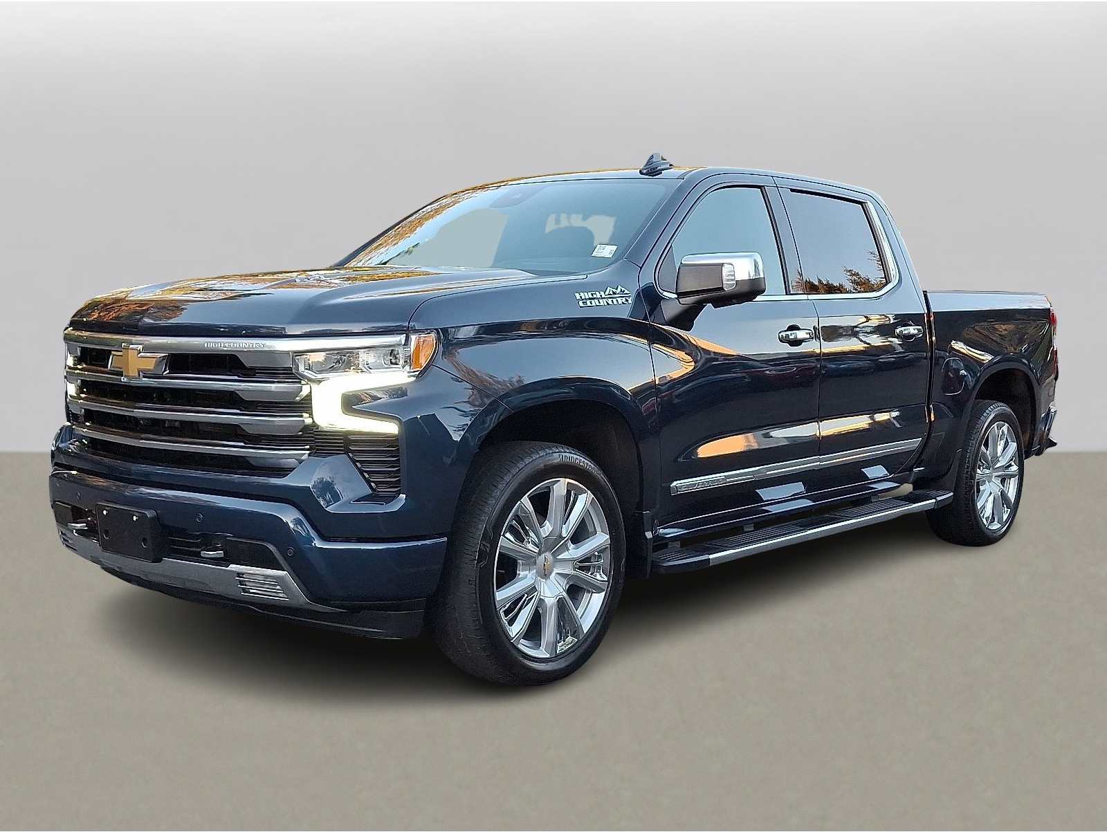 2023 Chevrolet Silverado 1500 High Country's photo