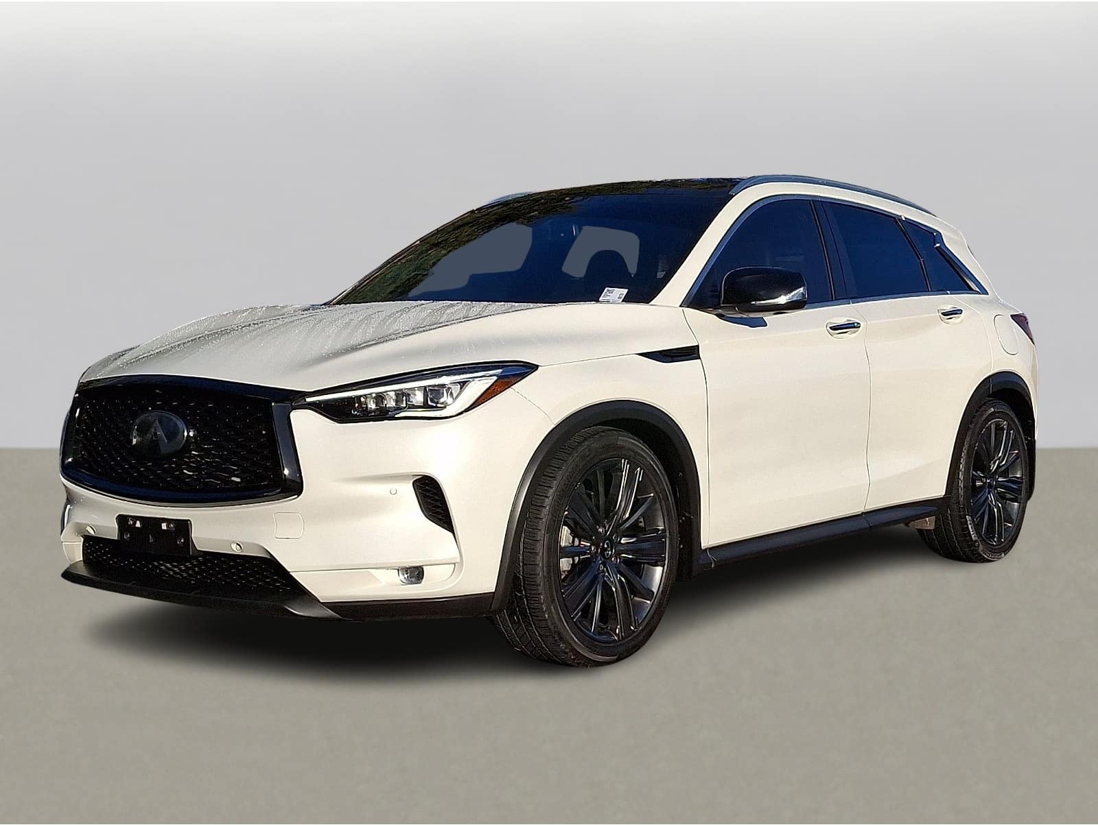 2020 INFINITI QX50 Essential's photo