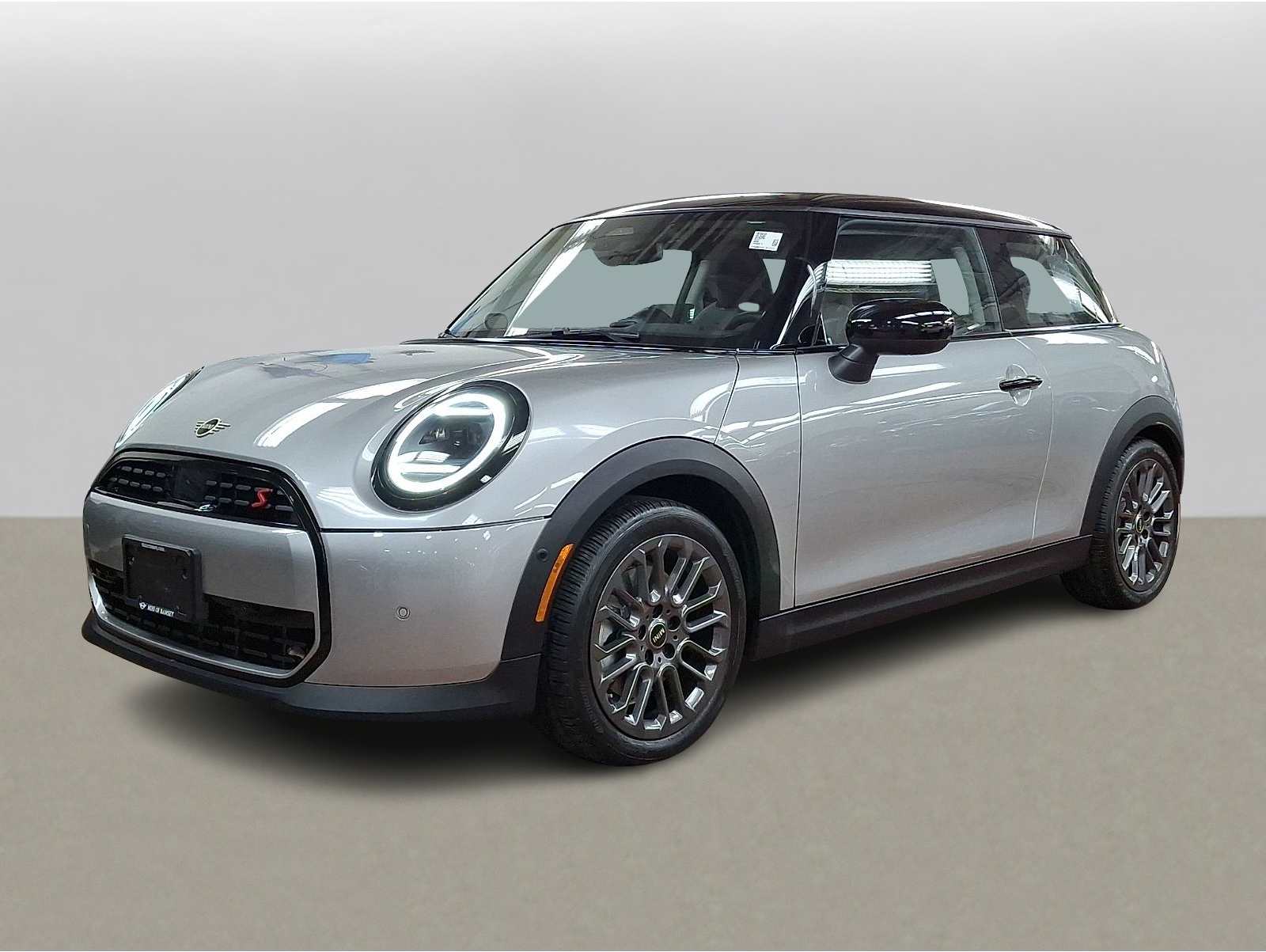 2025 MINI Hardtop 2 Door S's photo