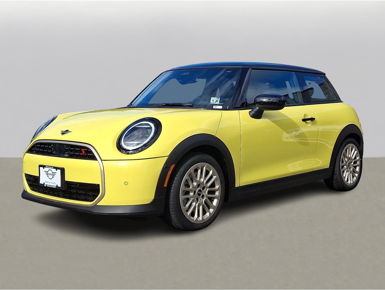 2025 MINI Hardtop 2 Door S's photo