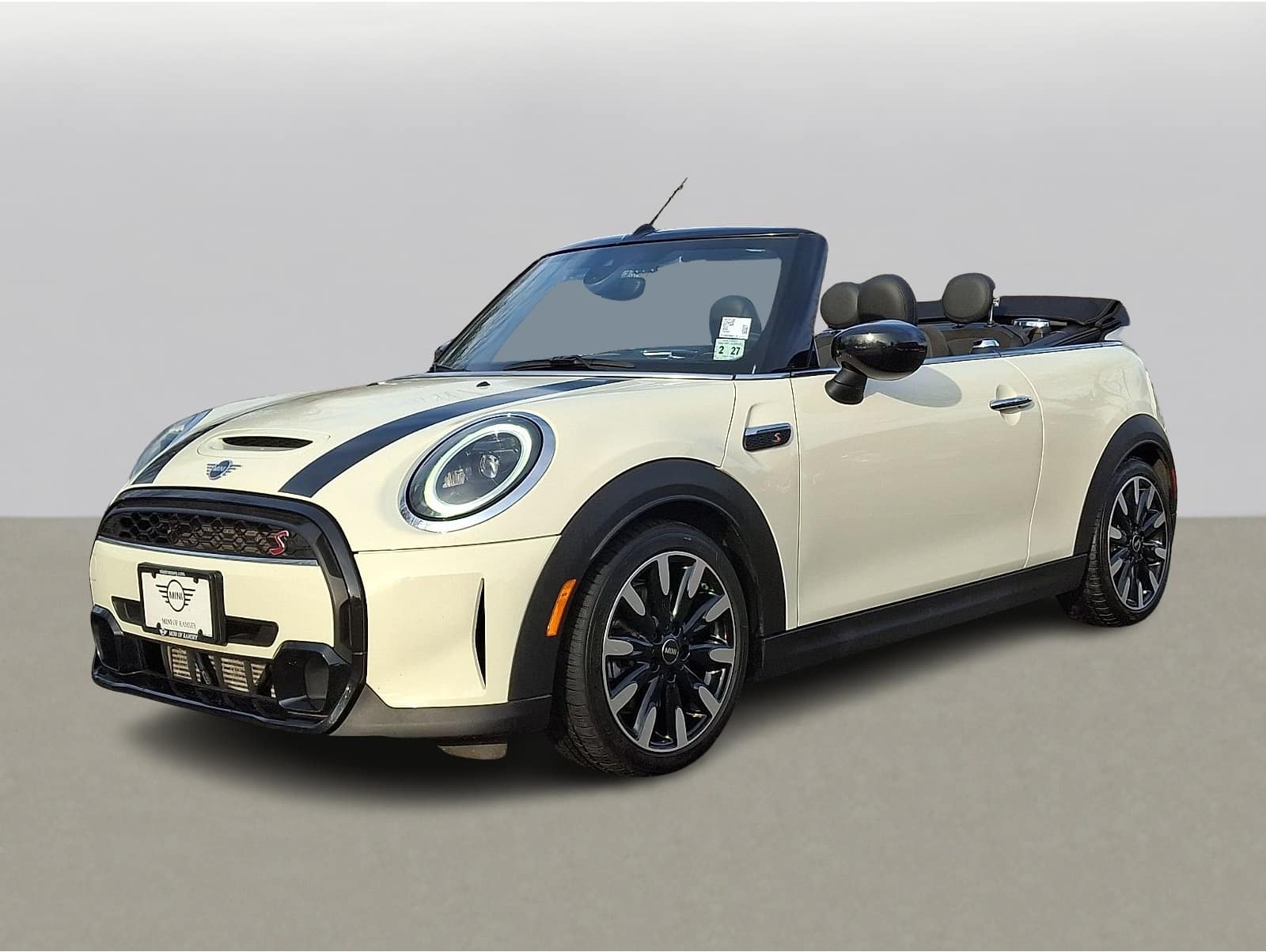 2022 MINI Convertible S's photo